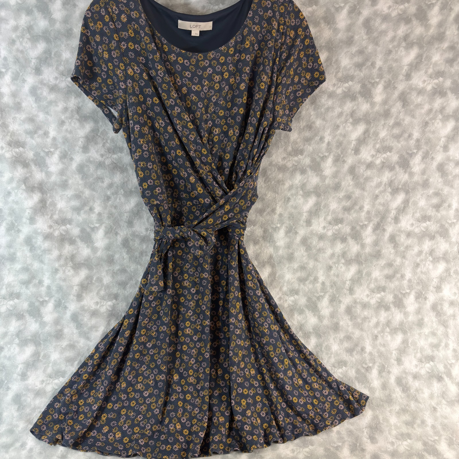 LOFT Women’s Dress Large Blue Mustard Print Faux Wrap Fit & Flare Stretch Midi