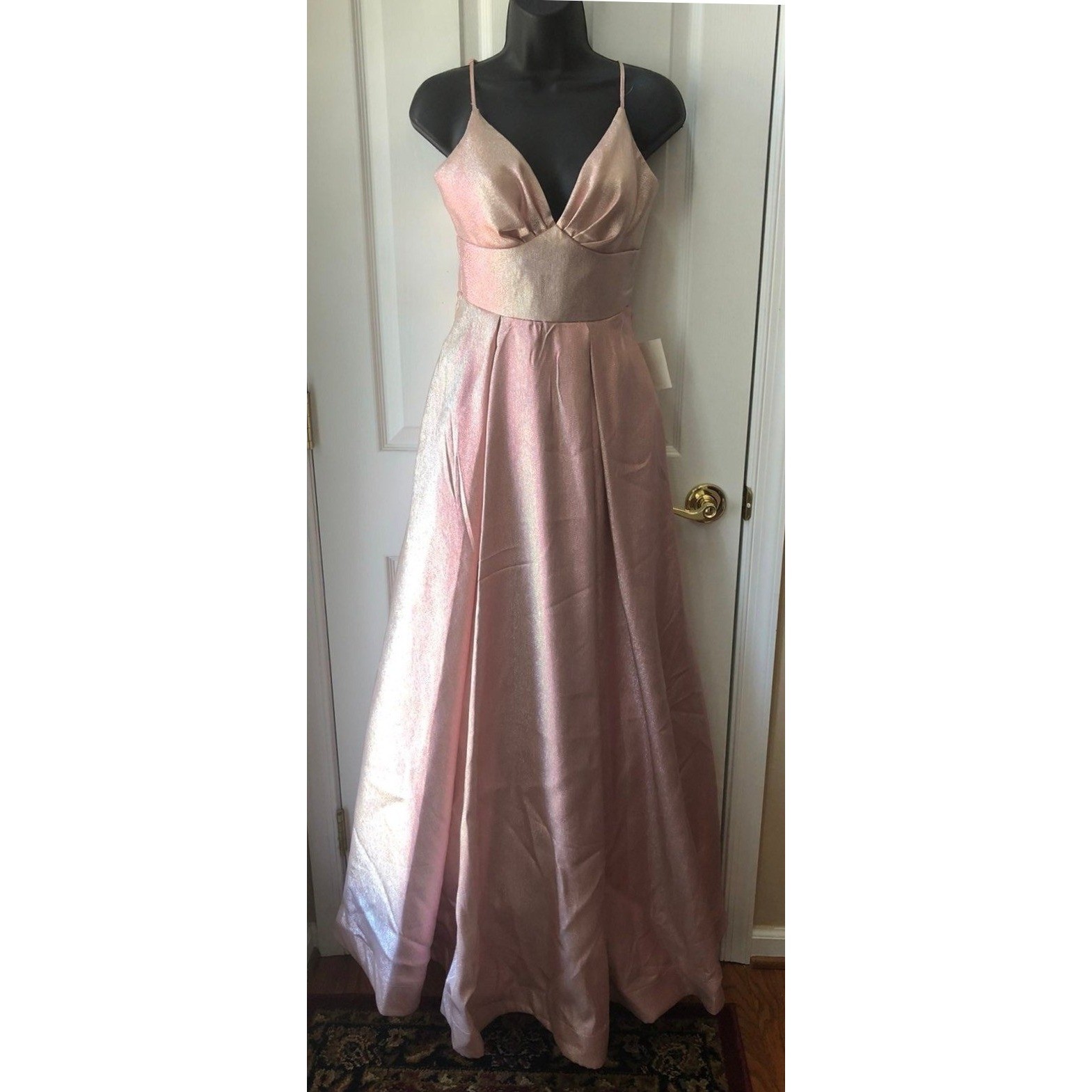 B. Smart Blush Pink Metallic Gown V-Neck Formal Prom Dress Size 3 J6BFS526 NEW