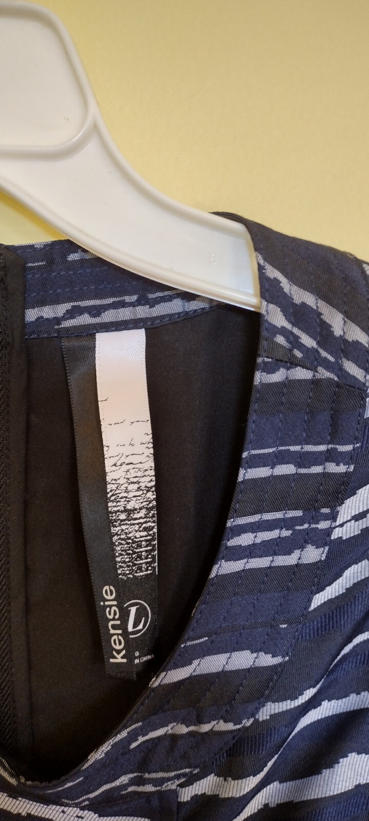 Kensie Shift Horizontal Shift Dress In Blues And Grays LARGE NWT