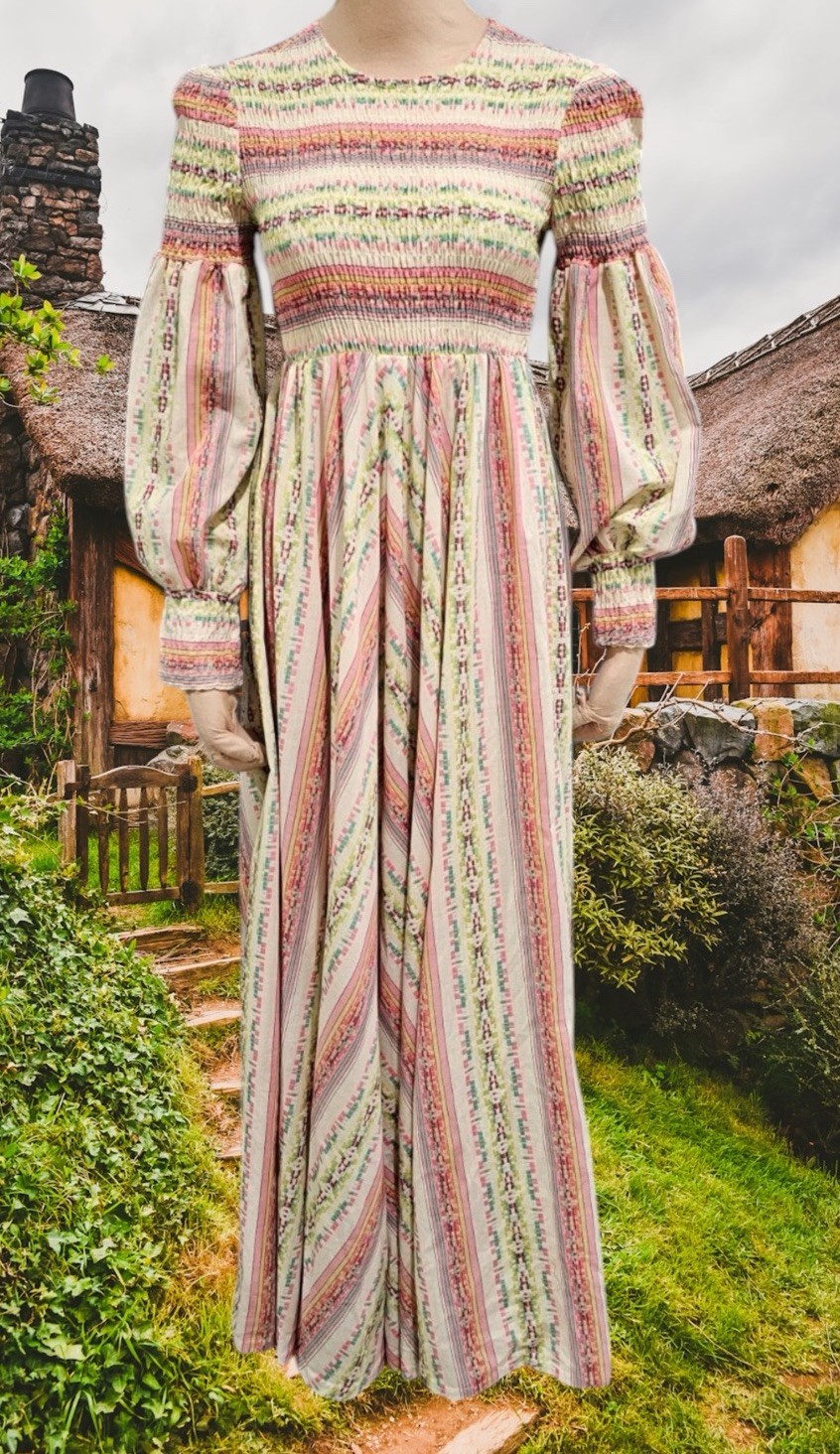 Vtg YOUNG INNOCENT Arpeja Victorian Puffy S Preach Prairie Cottagecore Maxi XS