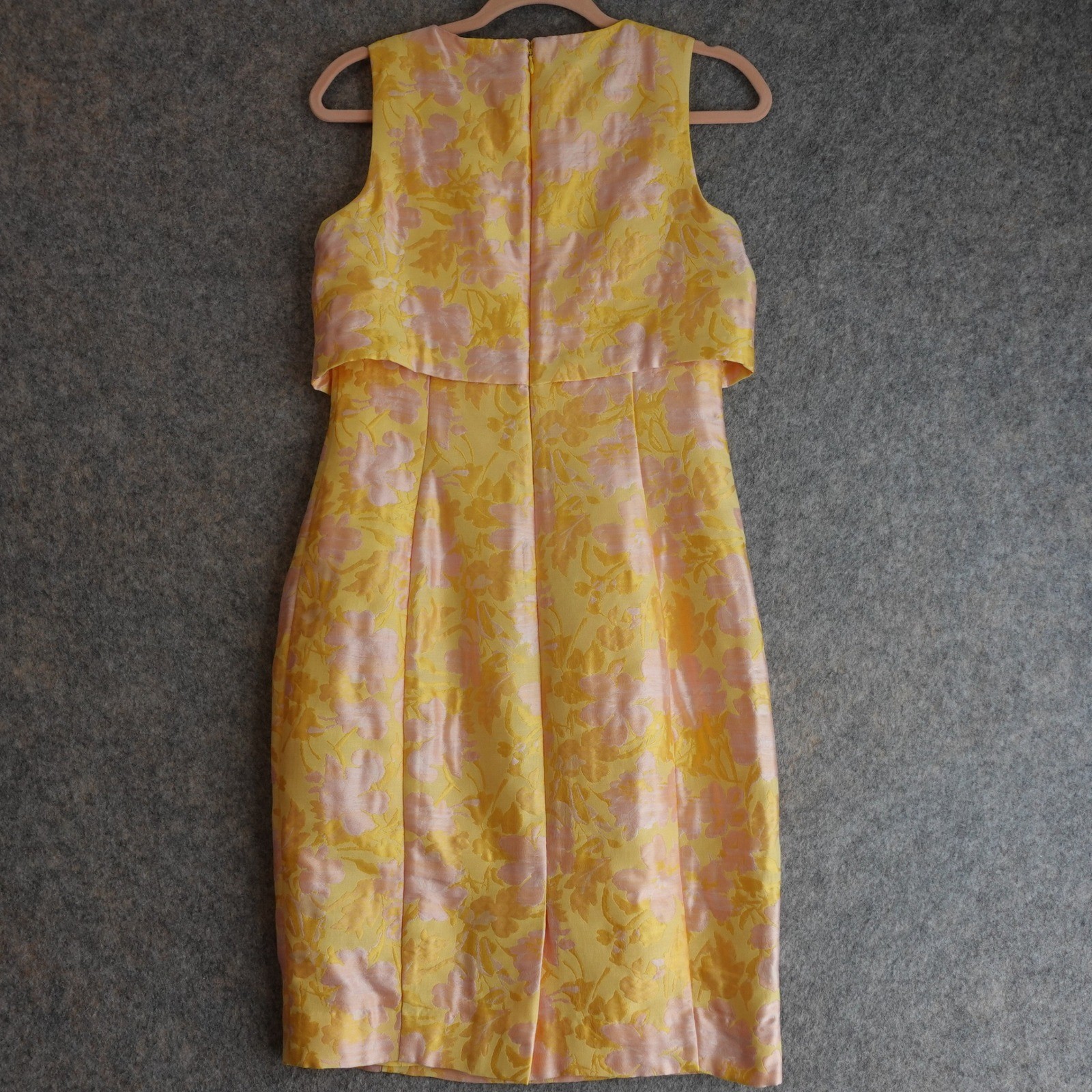 Badgley Mischka 60s Retro Floral Brocade Sheath Dress 4 Yellow Pink Cocktail Mod