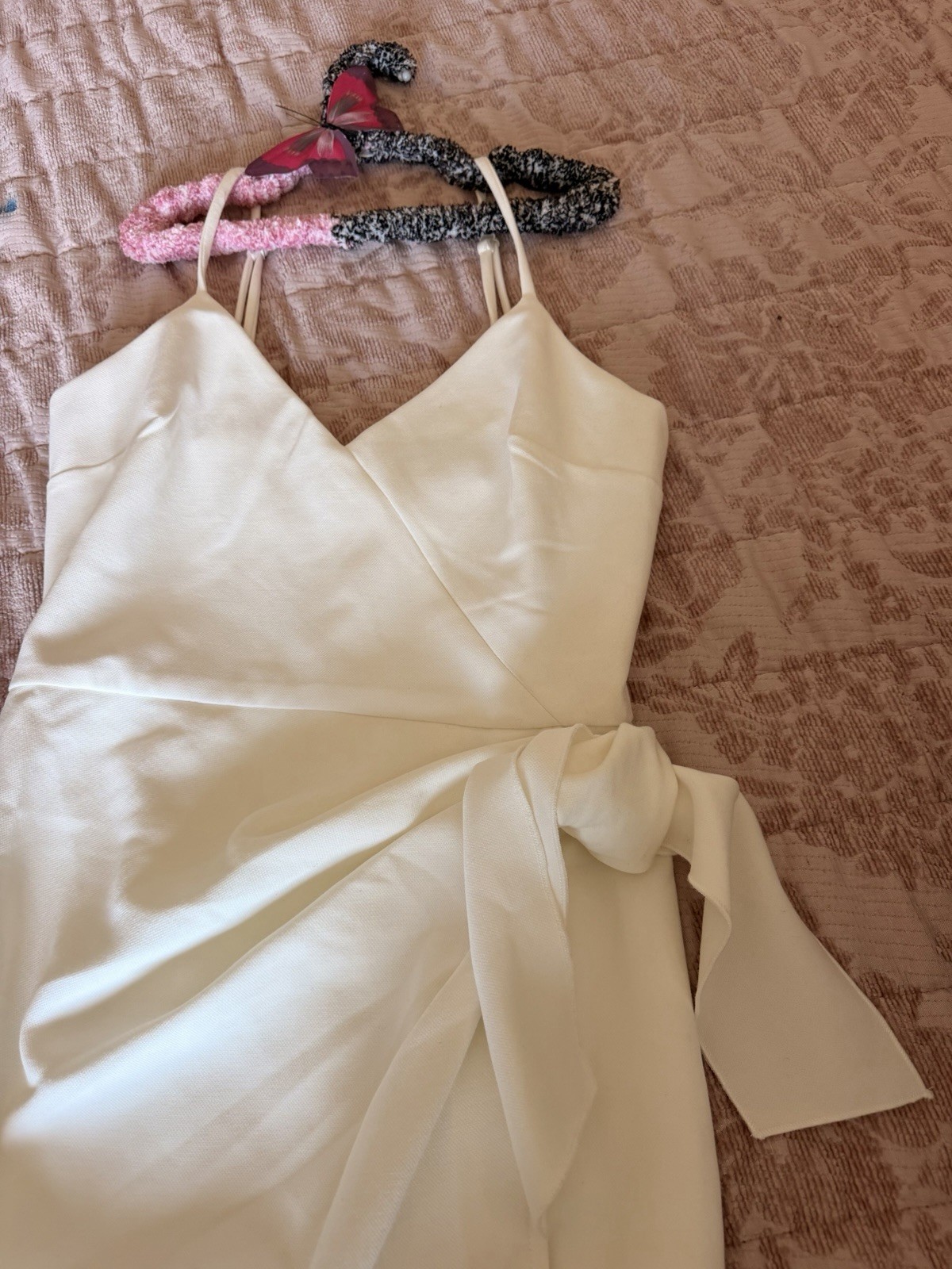 French Connection White Satin Wrap Mini Dress Sz 0 V-Neck Bow Zip Straps