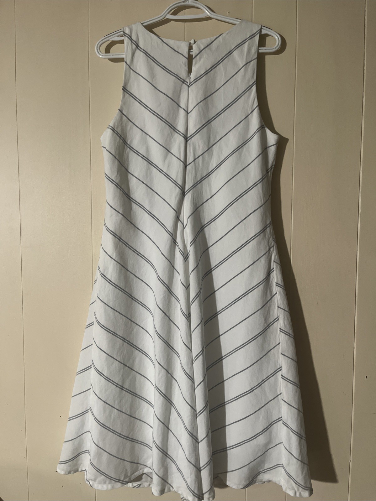 Talbots Petite Small White Gray Stripe Chevron A-Line Sleeveless Dress P/S
