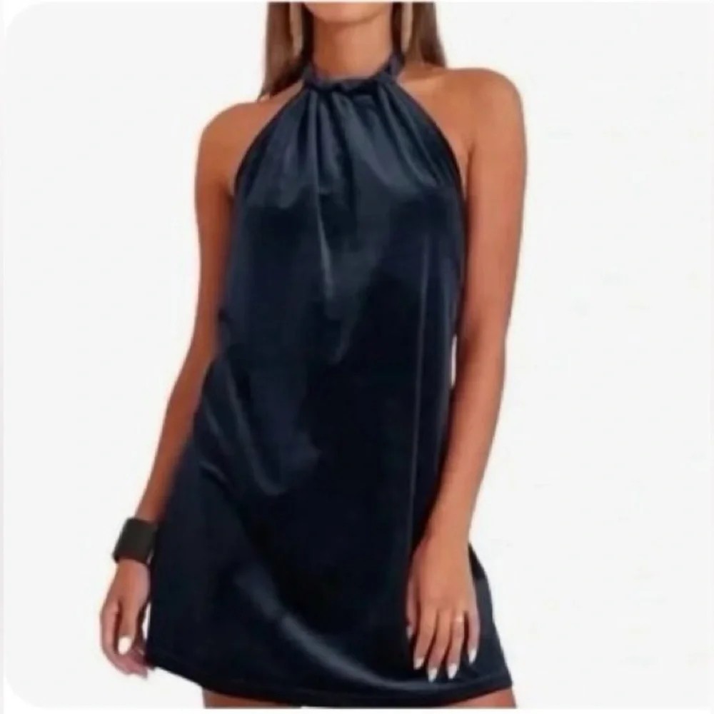 1072 – Bishop + Young Velvet Halter Mini Dress Navy Women Small – New