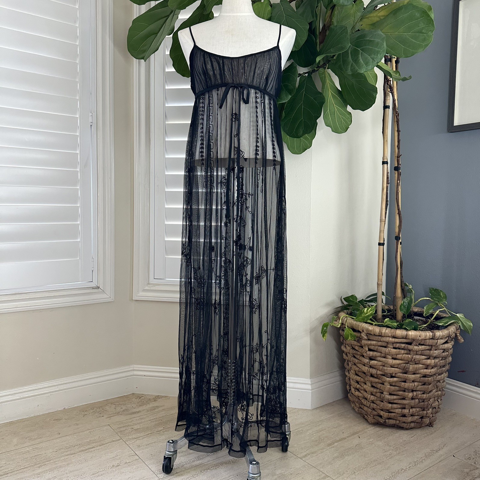 Victoria’s Secret Sheer Mesh Babydoll Maxi Slip Dress L Dark Romantic Vampy