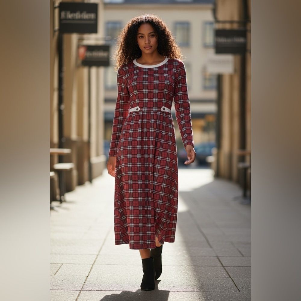 EUC Capacity Knits Women’s Red Plaid Long Sleeve Maxi Dress – Size M