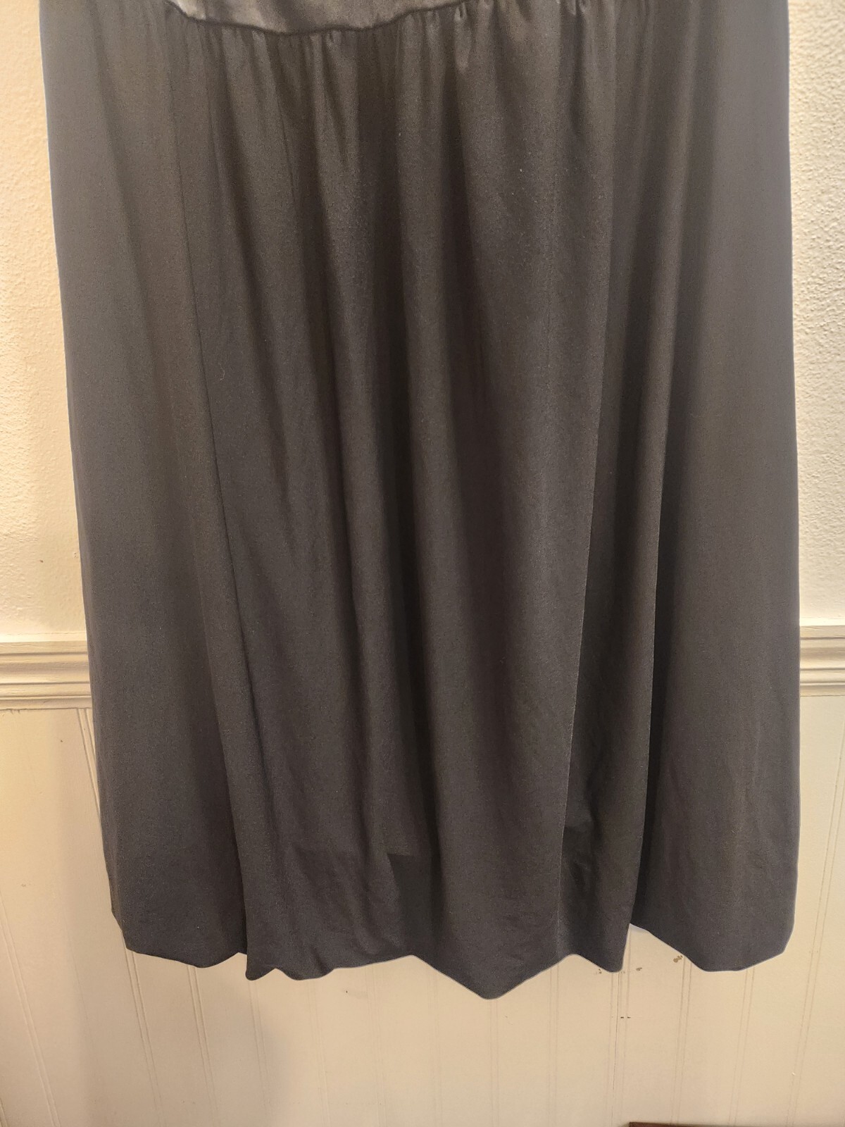 Torrid Womens sz 1 Black Sleeveless V Neck Bubble Hem Dress NWT 31-9