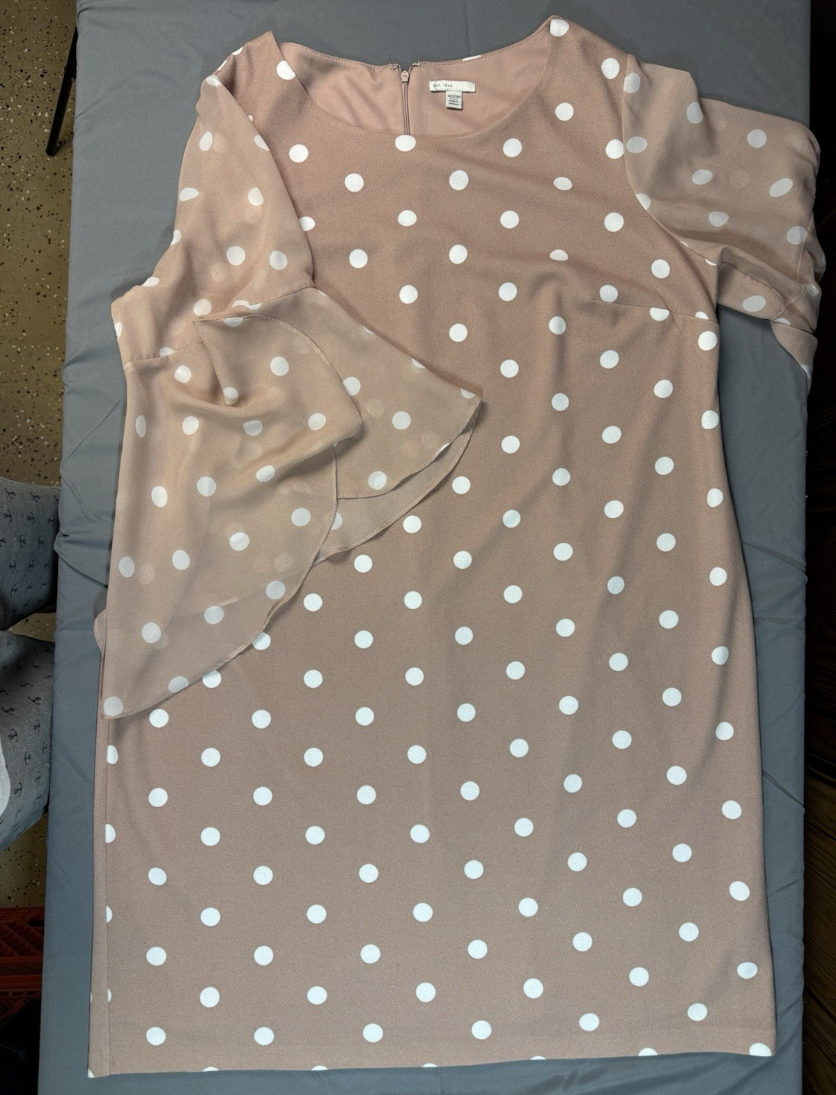 EST. 1946 Women’s 18/20W Pink & White Polka Dot Ruffle Shift Knee Dress