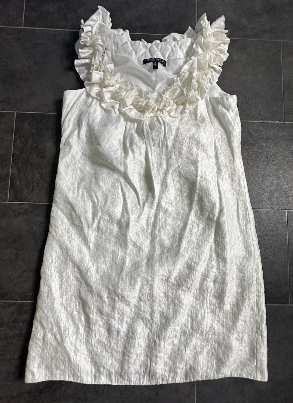 London Style Women’s Ivory Shift Dress Ruffle Neck Sleeveless Textured Size M