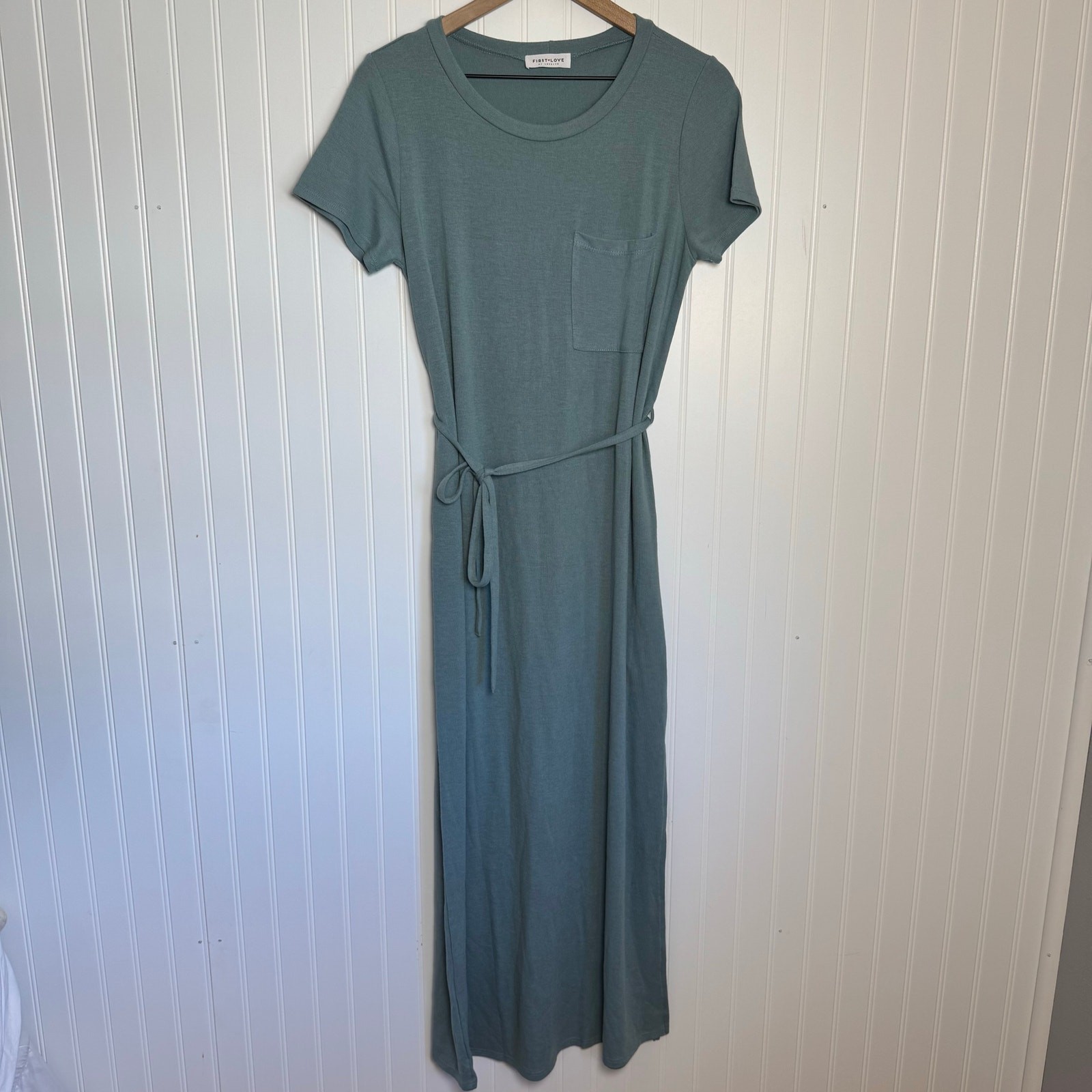 First Love By Lovelyn Midi Belted Tshirt Dress Slit Women’s Size Small