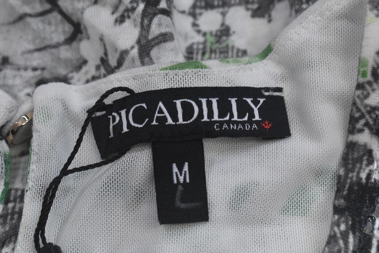 Picadilly Dress Womens Medium Avocado Multi Floral V Neck Shift Knee Length
