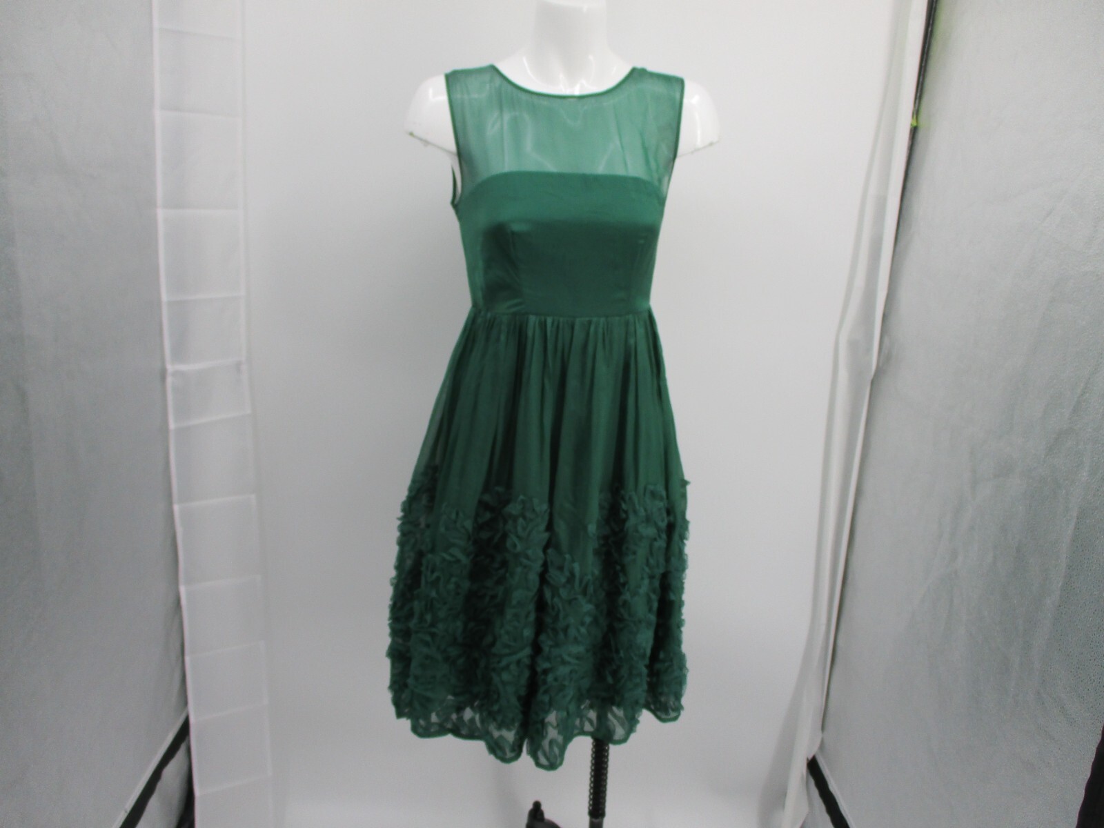 Anthropologie Tiny Dress Womens 4 Extra Small Green 100% Silk Lace Ruffle Fairy