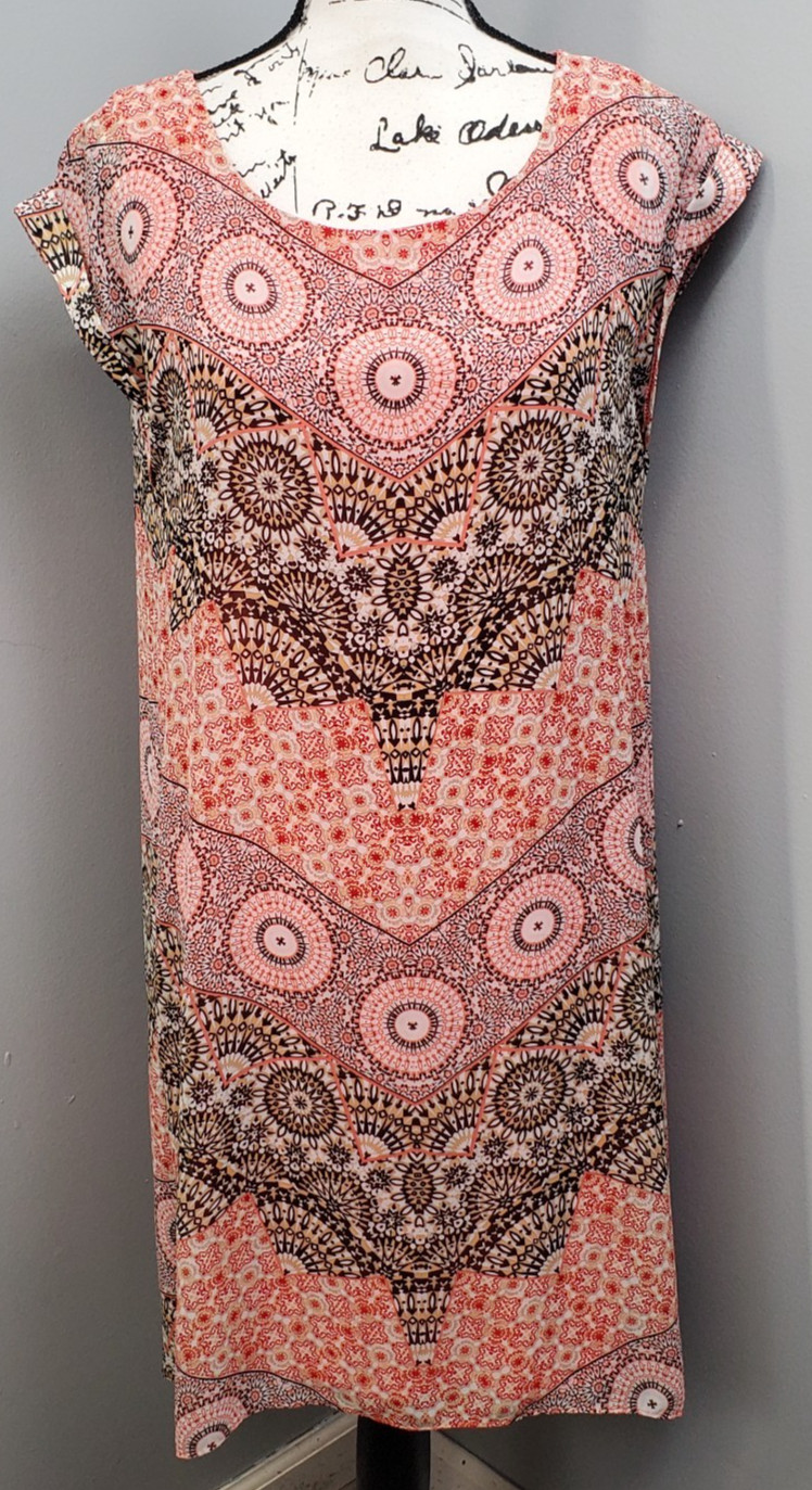 Dana Buchman Sheath Dress Womens Medium Multi Geo Print Cap Sleeve Round Neck