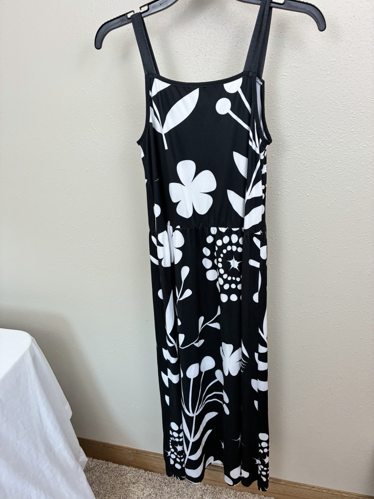 Emma And Elsa Maxi Dress Size 10/12