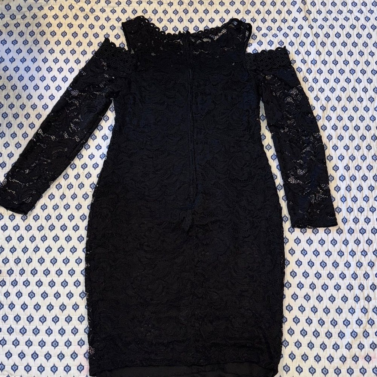 Bisou Bisou 14 Elegant Black Lace cold Shoulder Dress zipper back
