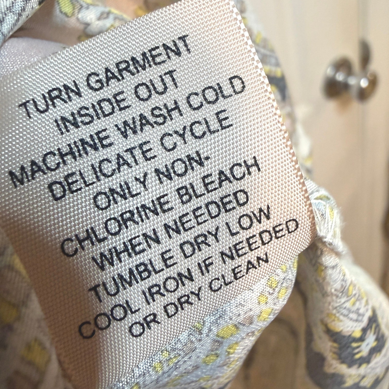 Philosophy Paisley Shift Dress Tan Yellow Pink Navy M Loose Relaxed Flowy Light