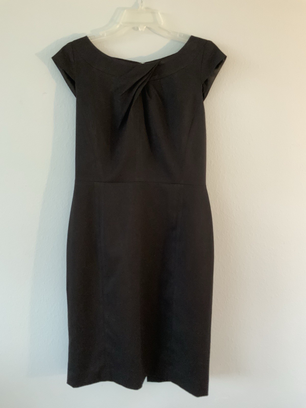 Black Sheath Dress Cap Sleeve Boat Neck Fully Lined Knee Length – Elegant
