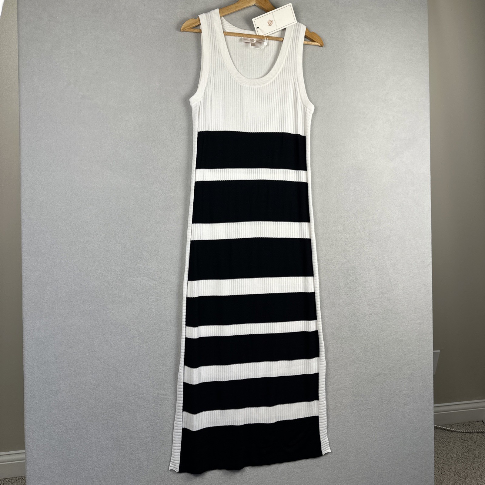 Vanessa Williams Bodycon Ribbed Maxi Tank Dress Womens Medium White Black Stripe
