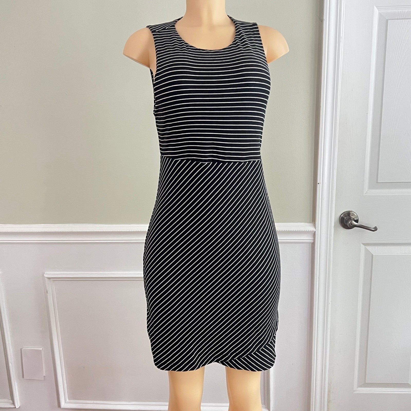 Athleta Dress S Black White Stripe Sleeveless Midi Faux Wrap Minimal Capsule