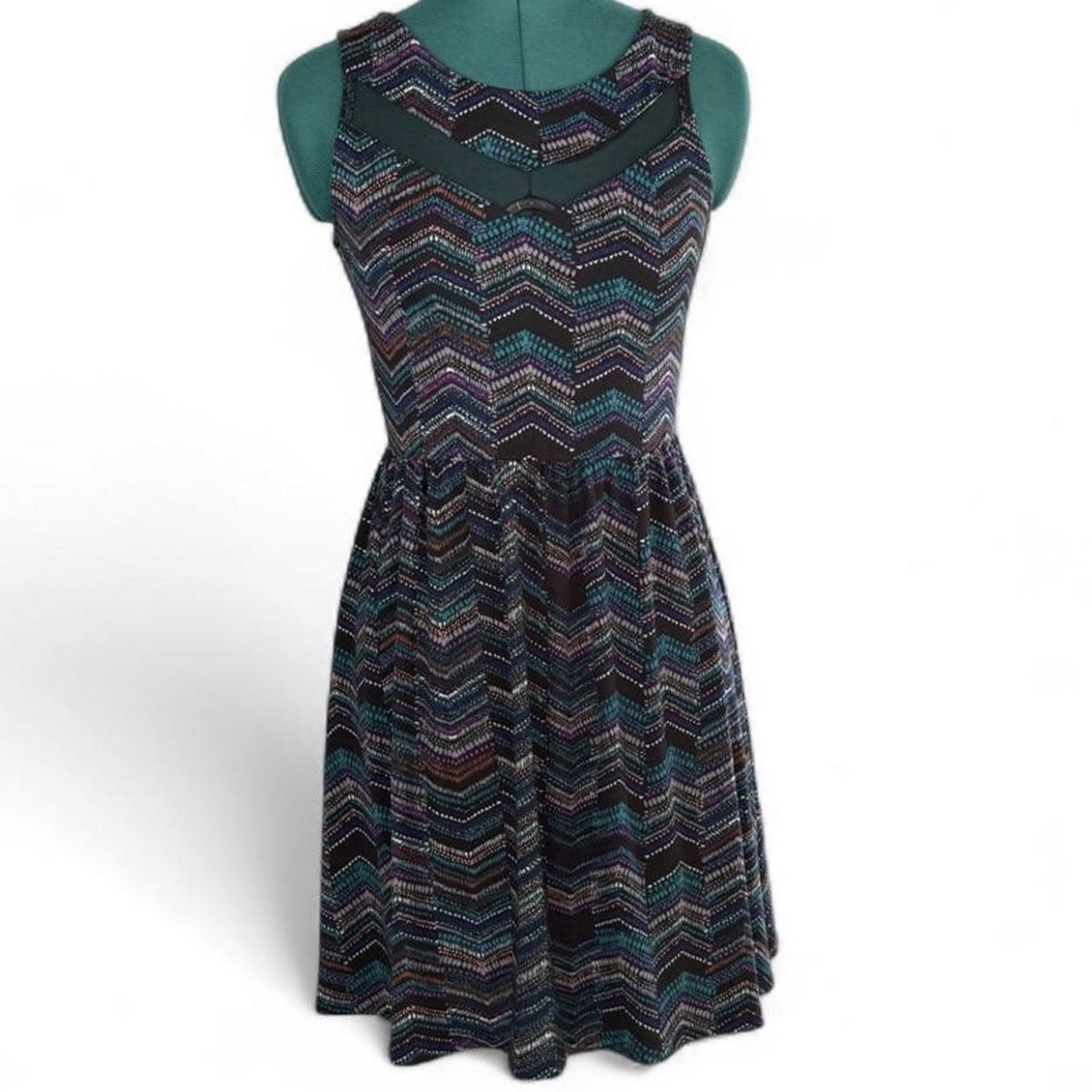 Xhilaration Women’s S Chevron Round Neck Sleeveless Fit & Flare Short Dress