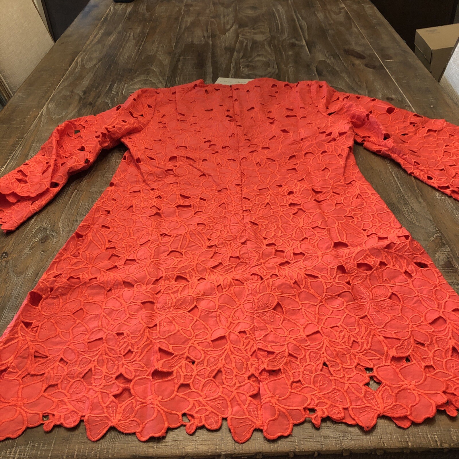 Cara Cara Dress Size Medium In Color Eyelet Hibiscus Length 35″