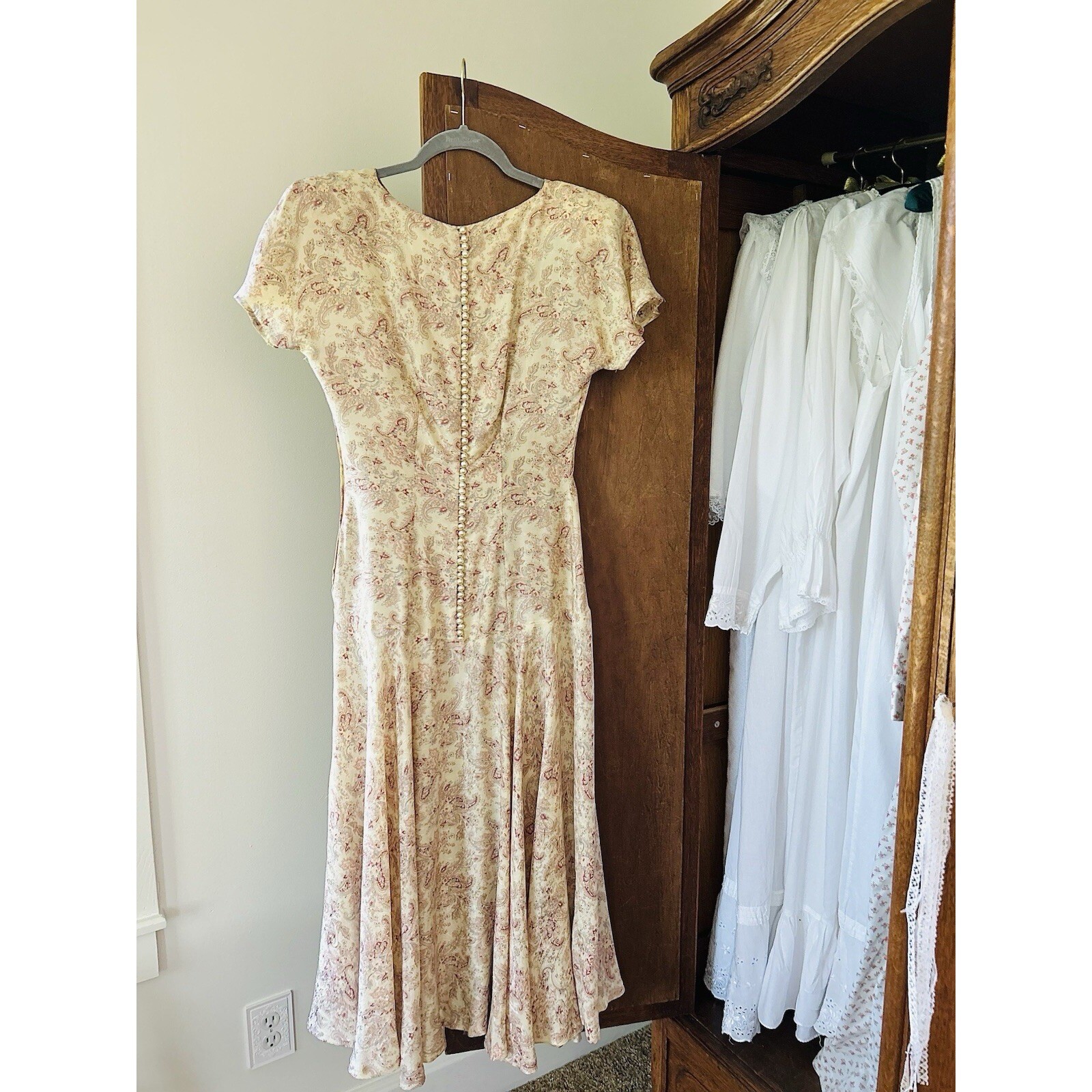 Nancy Johnson Silk Paisley Midi Dress Button Back Short Sleeve Size 8