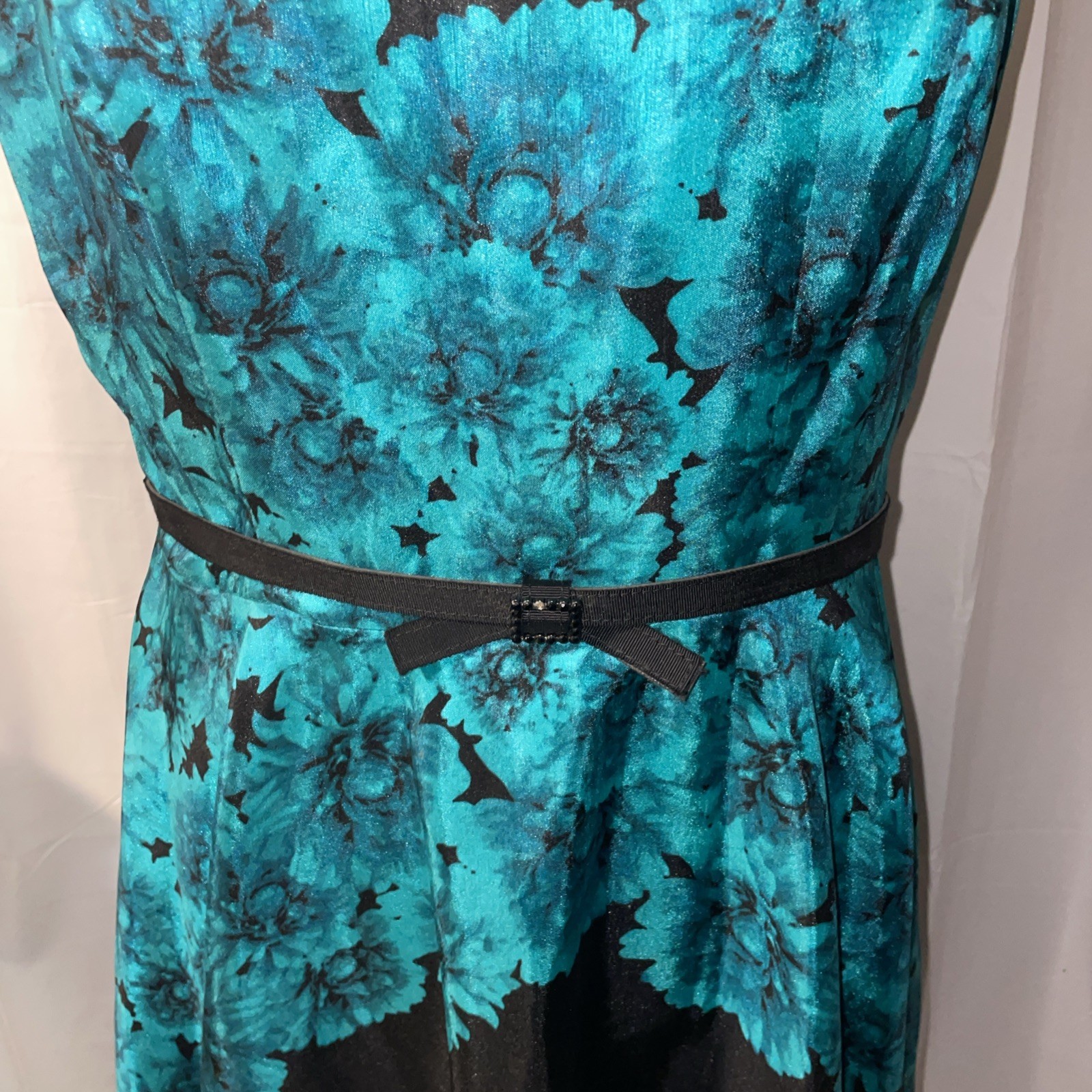 DB Established 1962 Black And Turquoise Flower Dress Size XL