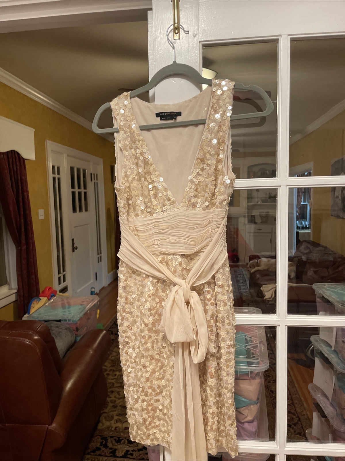 BCBG Sequin Dress Cream Color XS 26 In Waist. Beautiful Side Zip