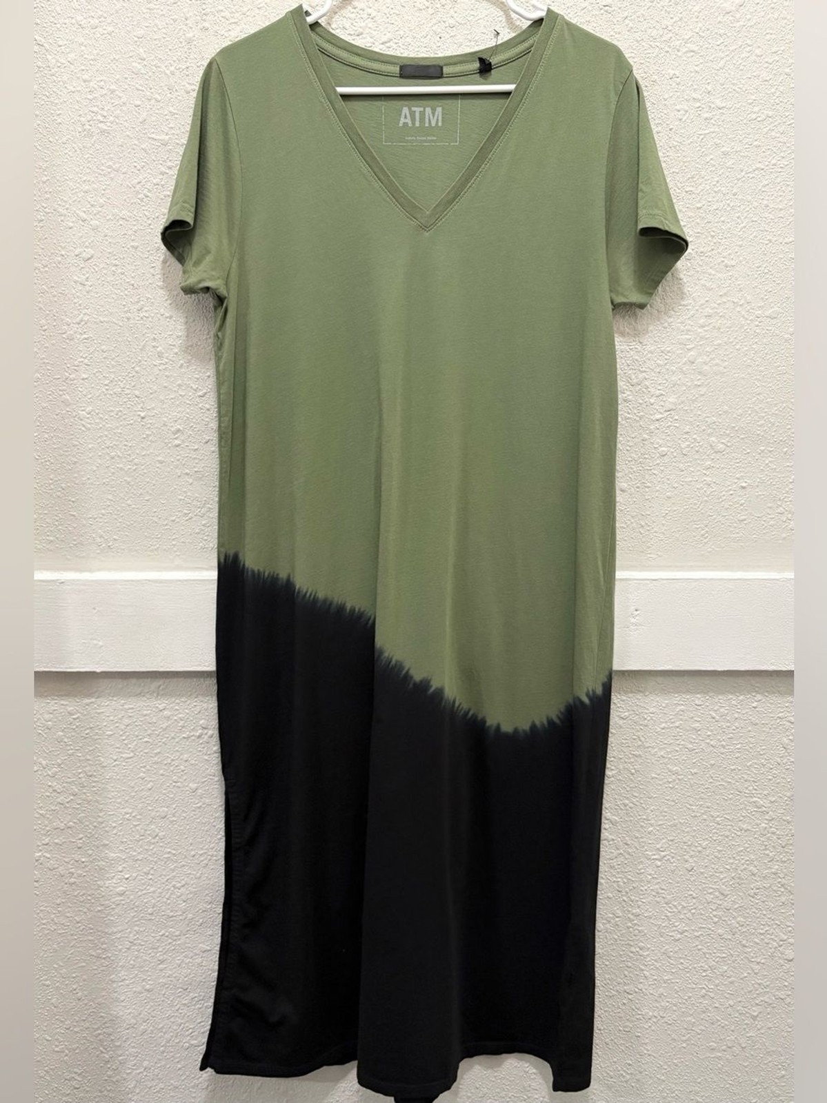ATM Anthony Thomas Melillo Dip Dye V-Neck T-Shirt Dress – Agave Combo Size Small