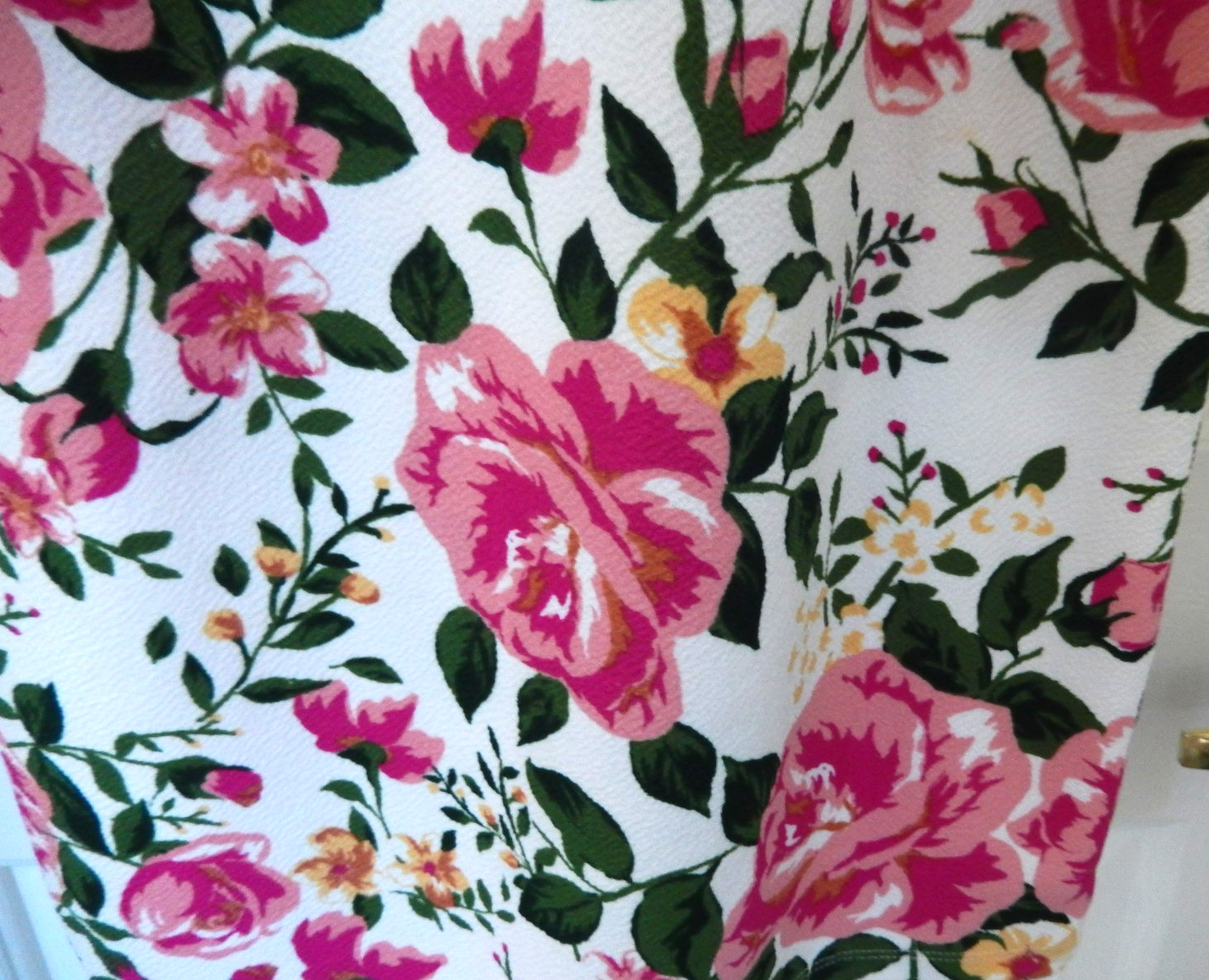 ABSOLUTELY! Comfy Stretchy Soft Crepe Floral Sleeveless Dress-M