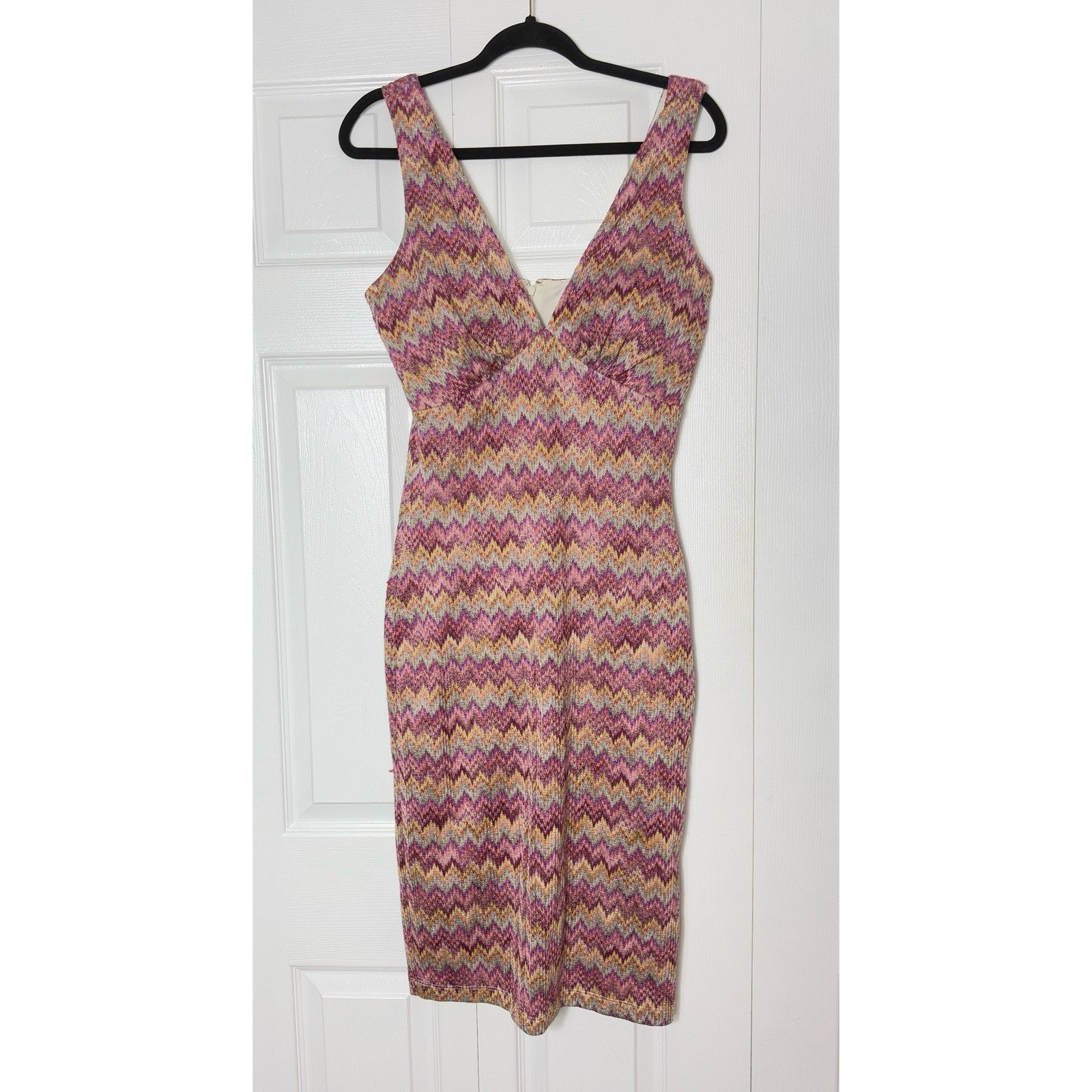 Siena Pink Multi Color Chevron Pattern V-Neck Bodycon Midi Dress Size 10 Large