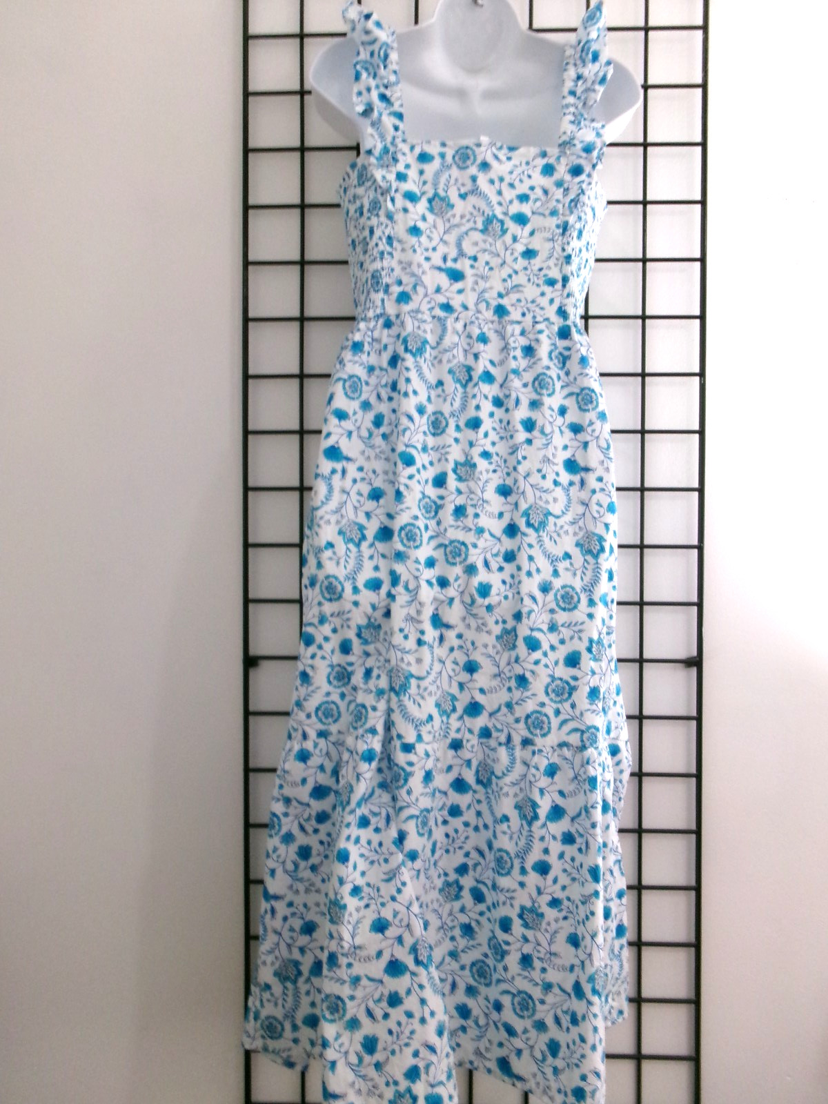 DRAPER JAMES 🌸 SIZE MEDIUM==STRETCH BODICE / AQUA FLORAL PRINT / MAXI DRESS