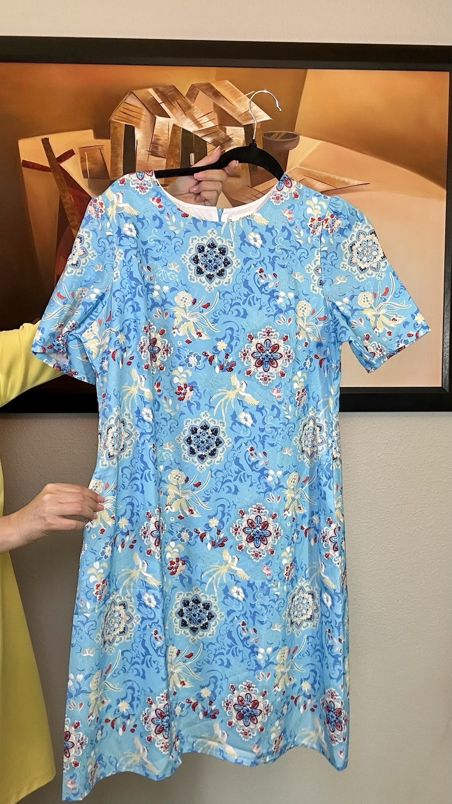 Women’s Blue Floral Shift Dress Short Sleeve Round Neck Knee Length Size M
