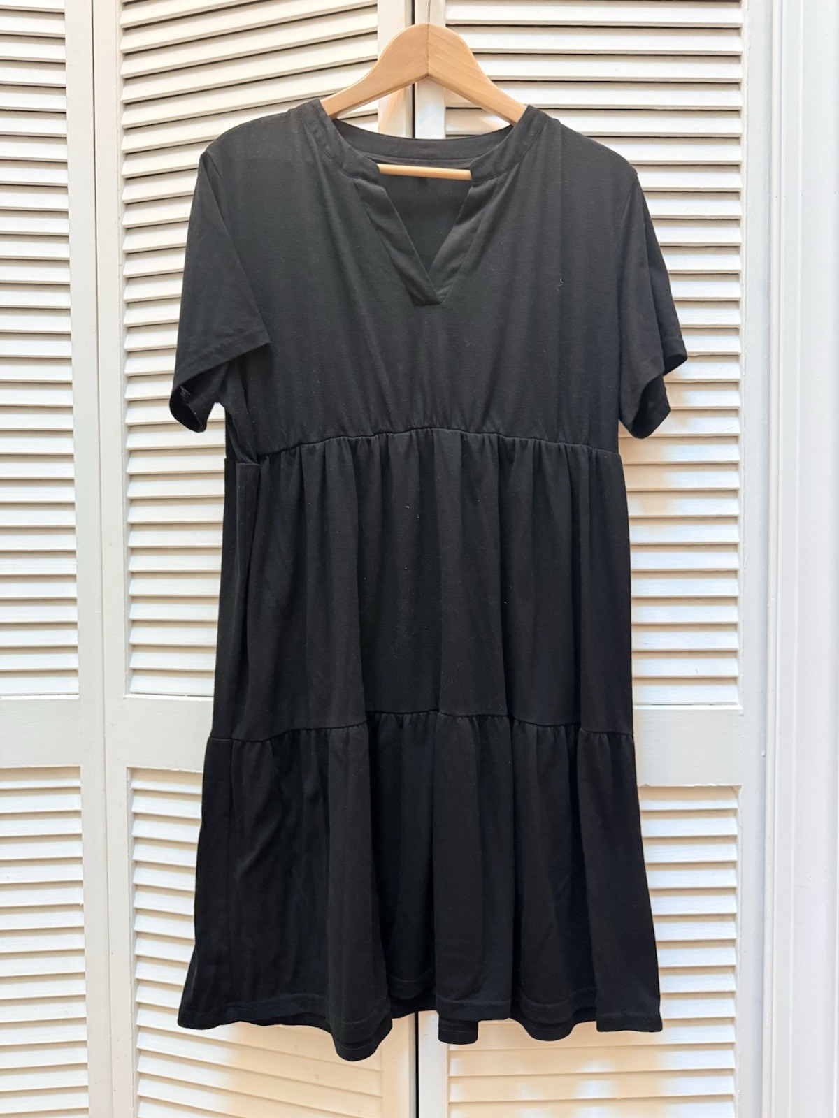 Womens Black Solid Tiered V-Neck Short Sleeve Pullover T-Shirt Dress XL