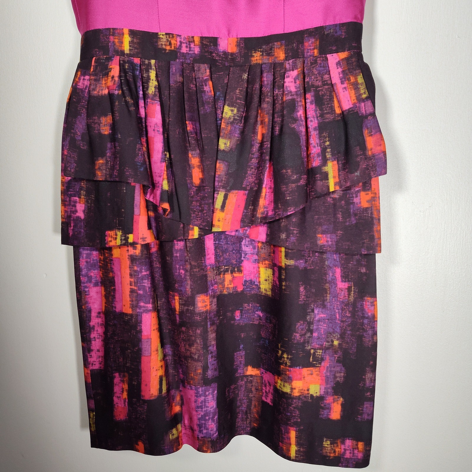 Shoshanna Fuchsia Pink Abstract Print Peplum Silk Blend Sheath Dress Size 2