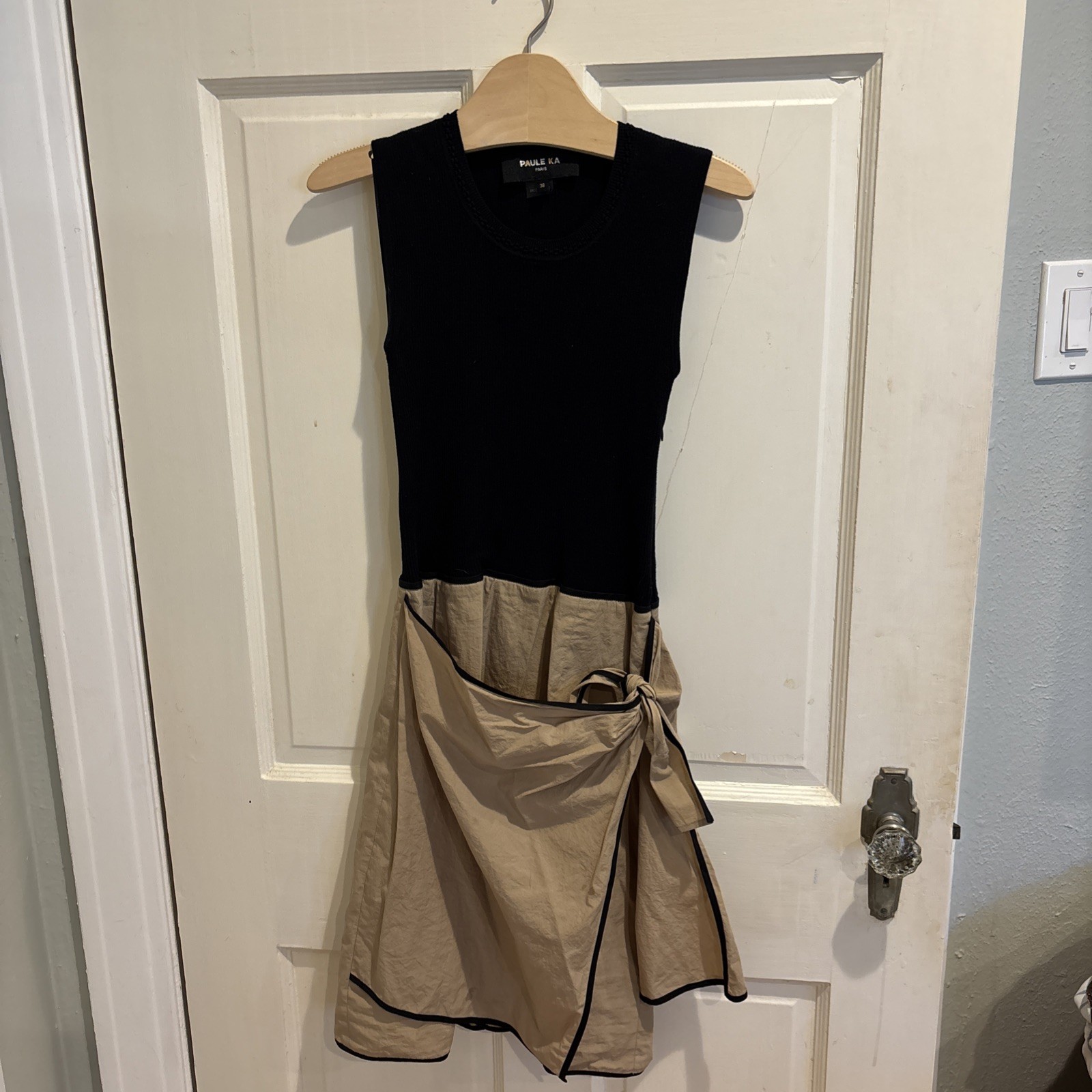 Paule Ka Women’s Khaki Pleated Sleeveless Tie Dress Size EU 36 / US 6 Black Tan