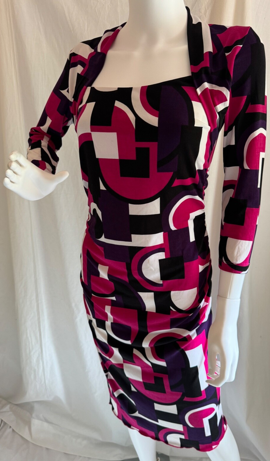 METROSTYLE SIZE 8 Multi Geometric Rauch Sides at Waist Folded Shoulder Collar