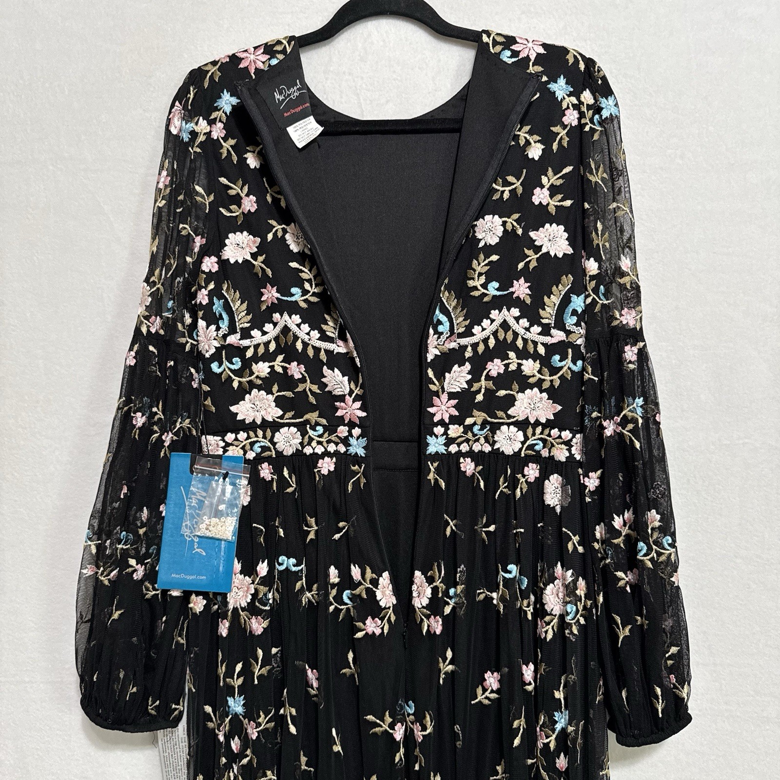 Mac Duggal 35111 Embroidered Floral Gown Black Long Bishop Sleeve Size 8 NWT