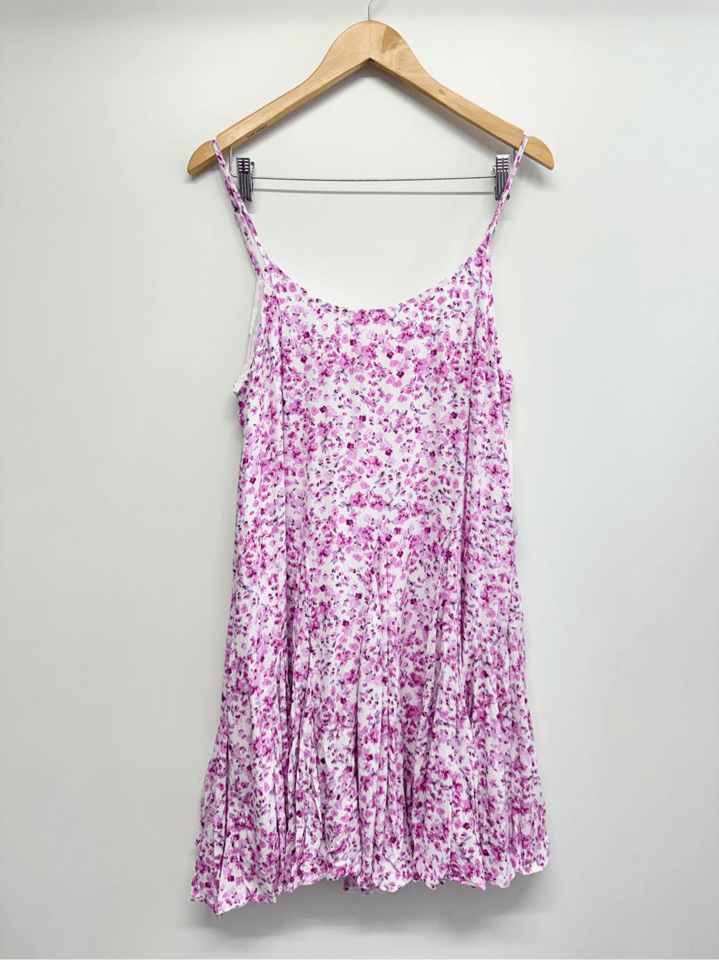 AQUA Mini Dress Size Medium Spaghetti Strap Floral Pink White NEW