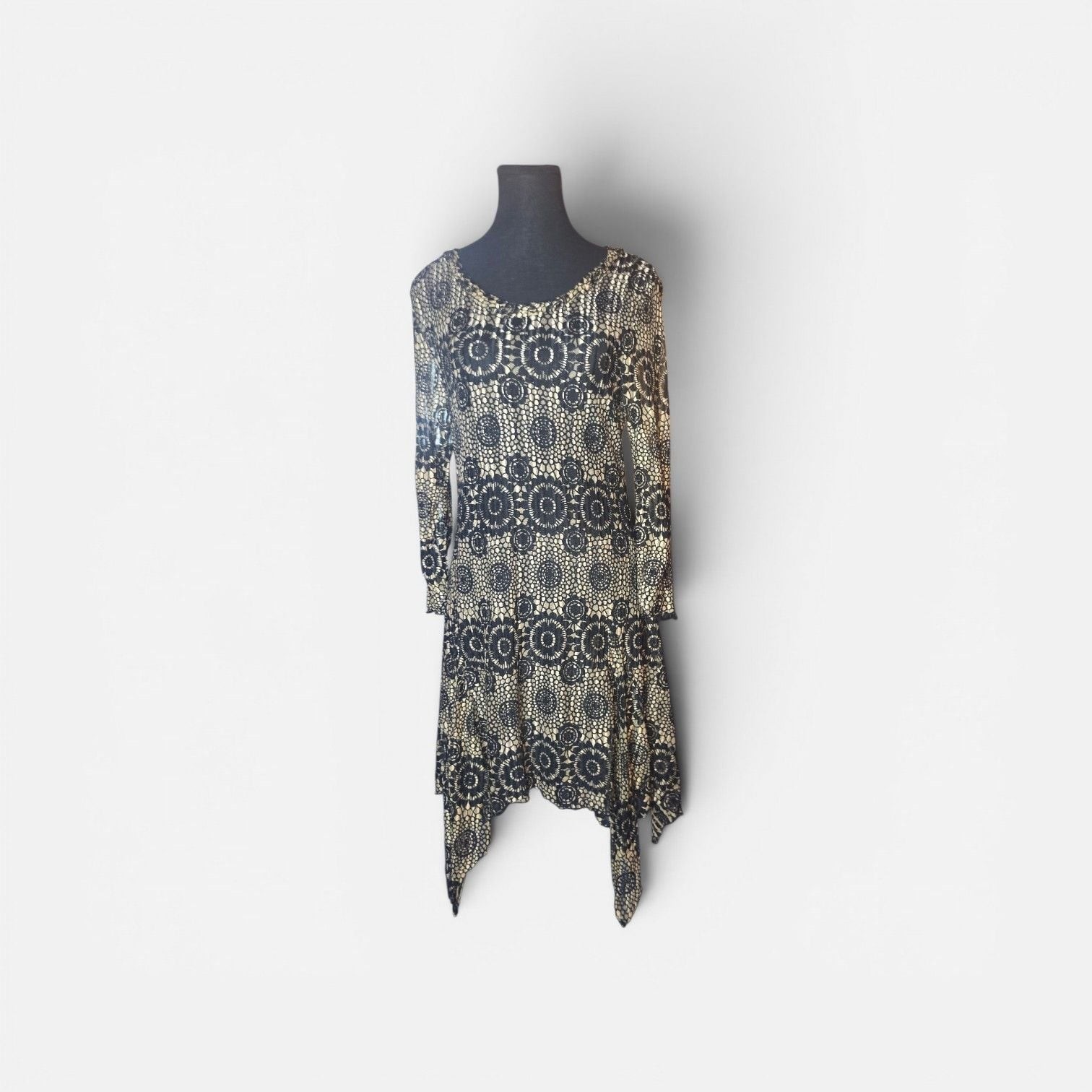 Dalin Long Sleeve Geometric Circle Pattern Hanky Hem Tunic Dress