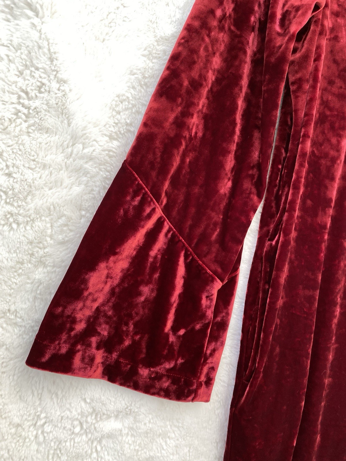 Cabernet Womens Red Crushed Velvet Velour Bell Sleeve House Dress Size Medium