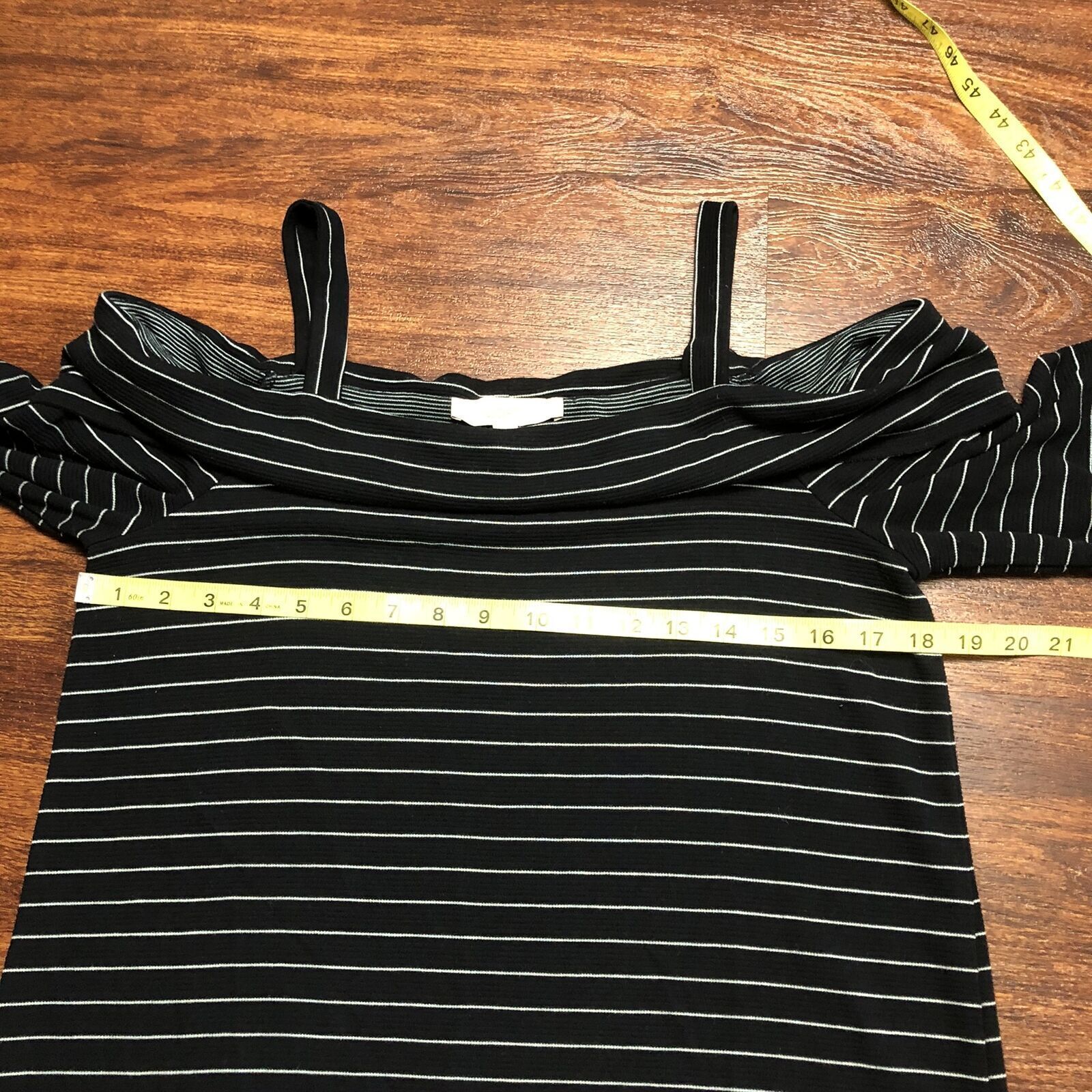 LOFT Cold Shoulder Sleeve Black Striped Casual Mini Dress Women’s Size 8