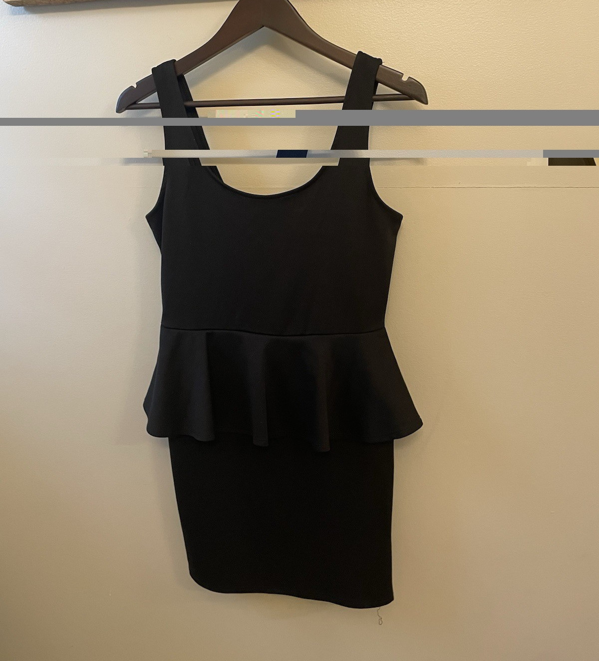 Ambiance Apparel Black Solid Bodycon Peplum Dress Scoop Neck Zip Front L