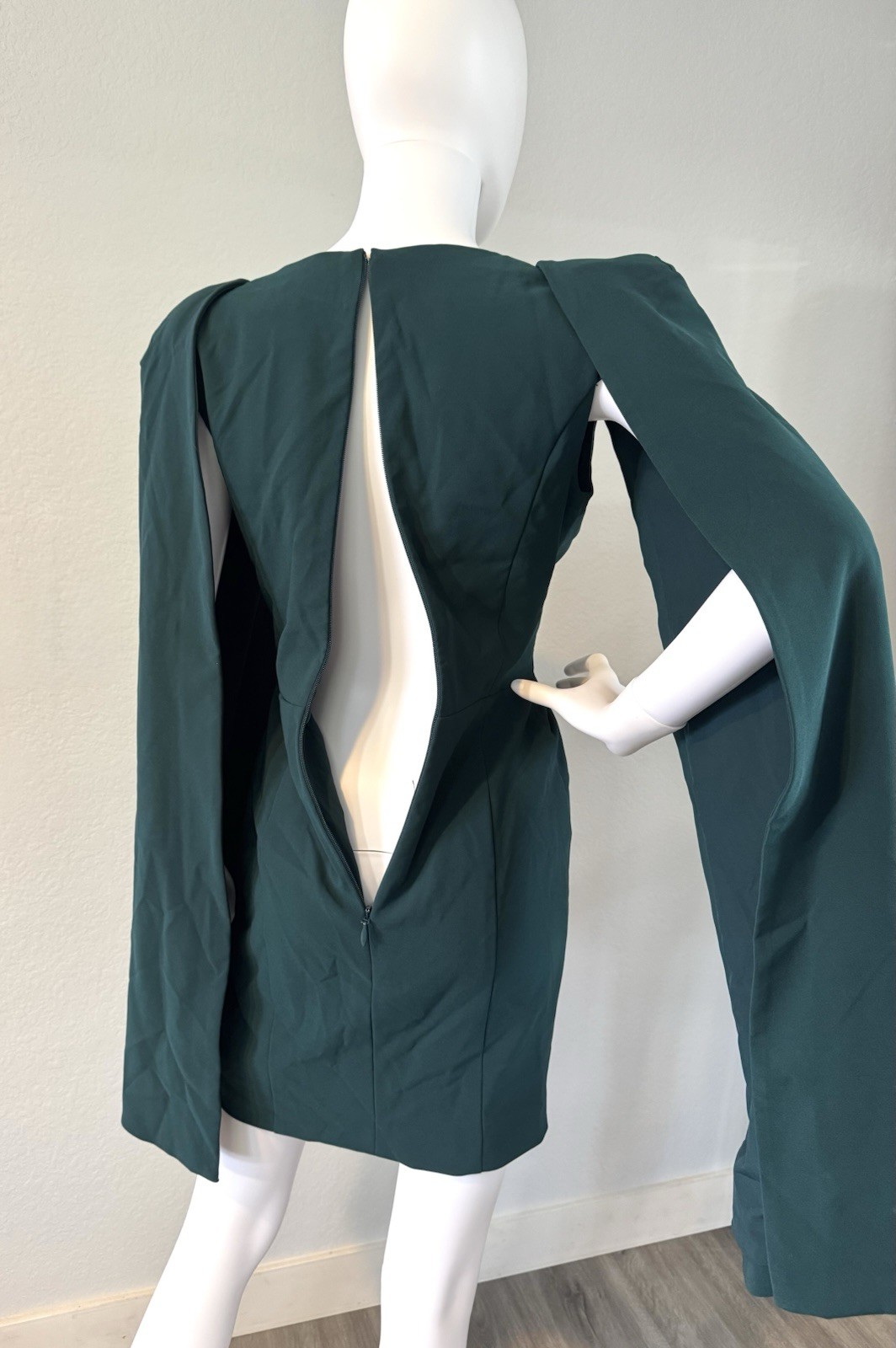 NWT Lavish Alice Emerald Green Half Cape Mini Dress Size 4 Wedding Guest Formal