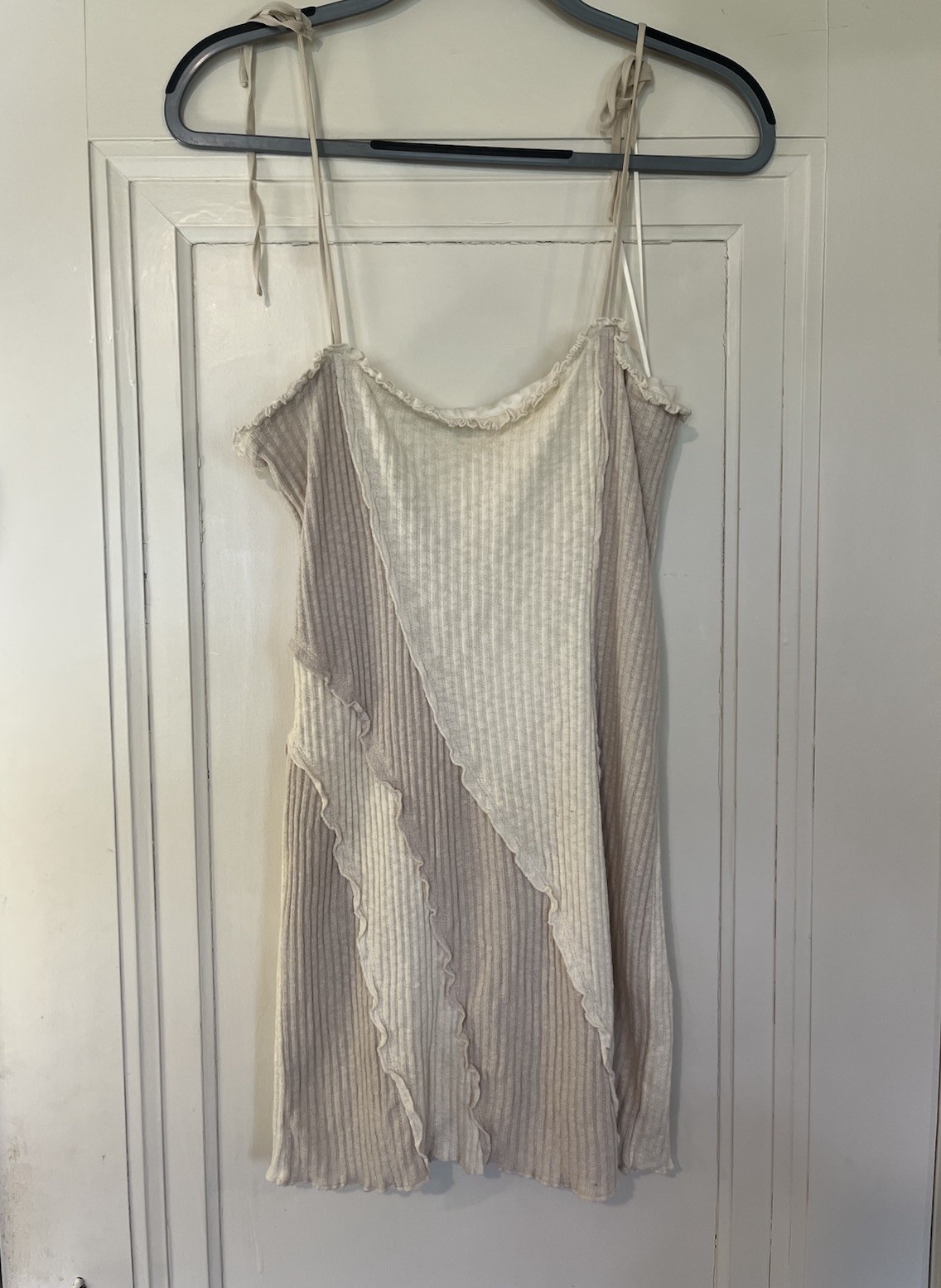 Urban Outfitters Dress Womens L Beige Tan Mini Bodycon Knit Ruffles
