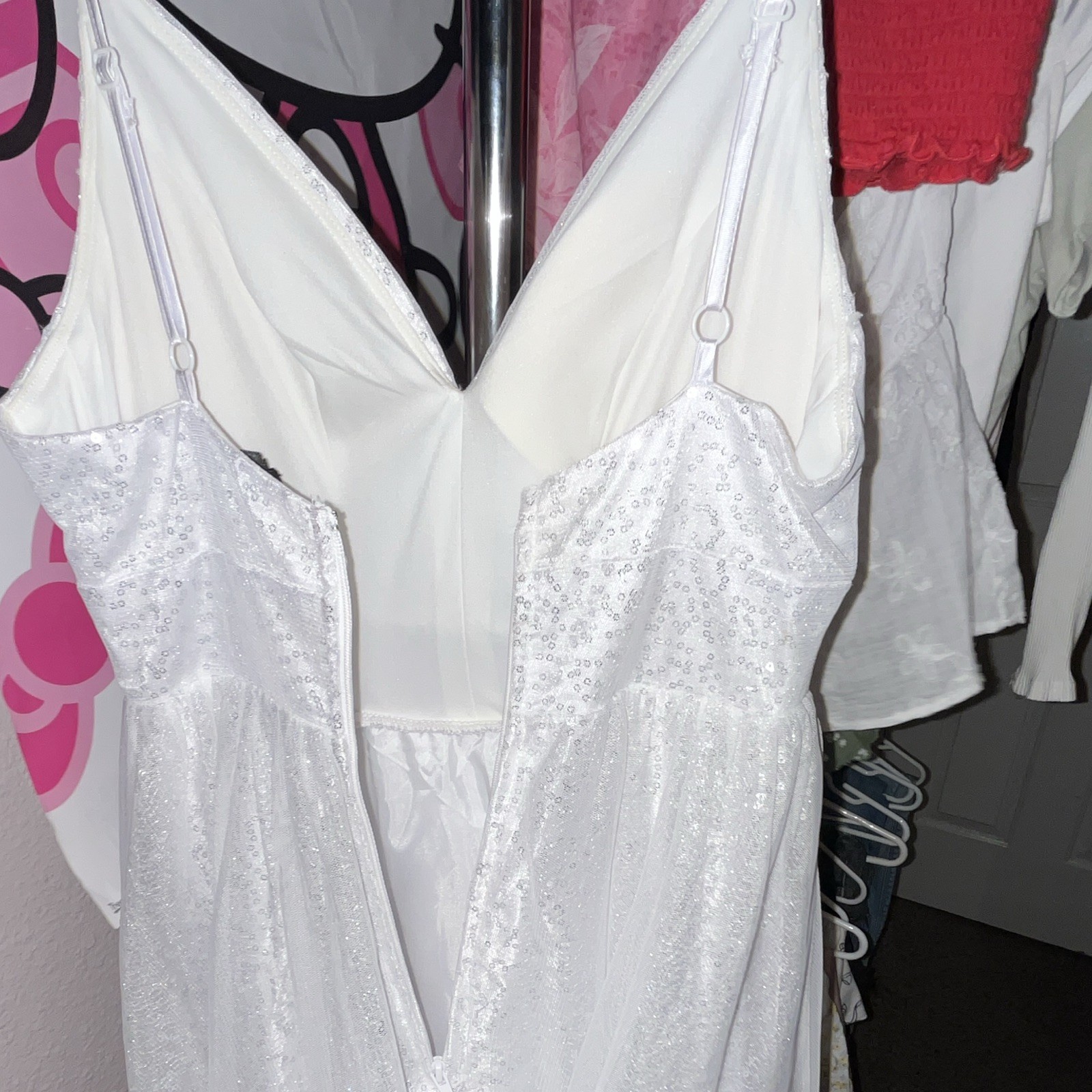 Crystal Doll White Sequin Tulle V-Neck Long Maxi Gown Strappy Sleeveless Sz 1