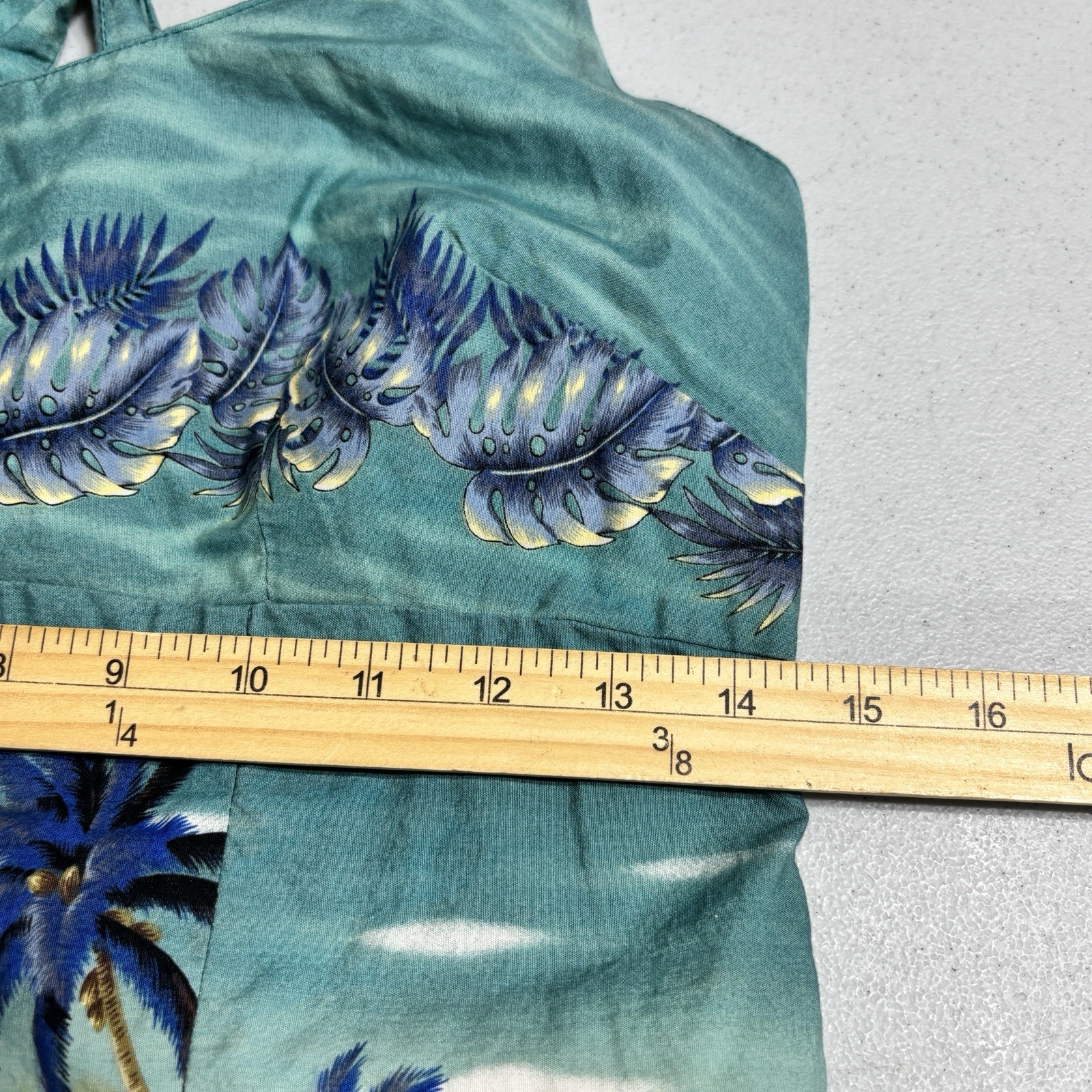 Royal Creations Hawaiian Halter Dress M Scenic Tropical Print Made in Hawaii