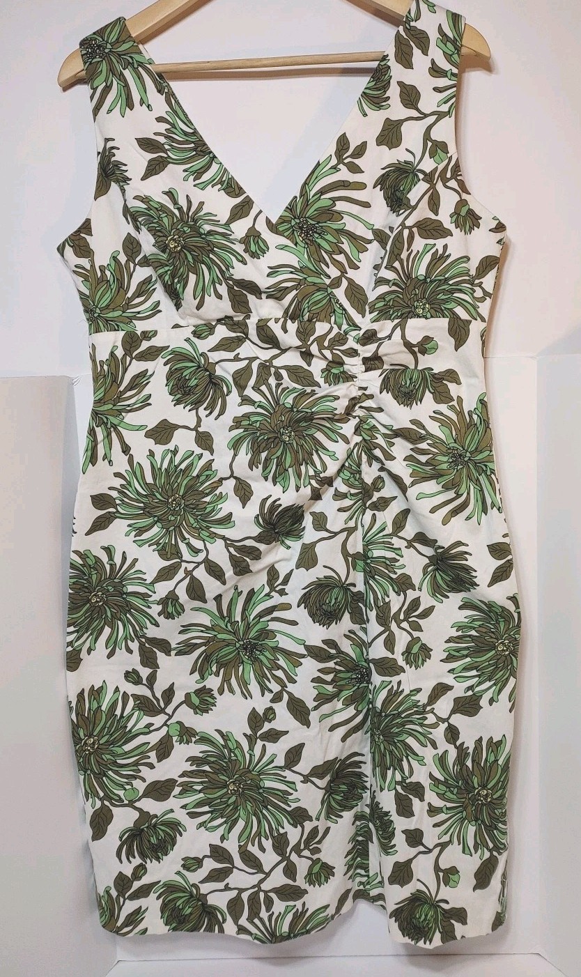 AGB Dress Size 14 White With Floral Print 97% Cotton 3% Spandex