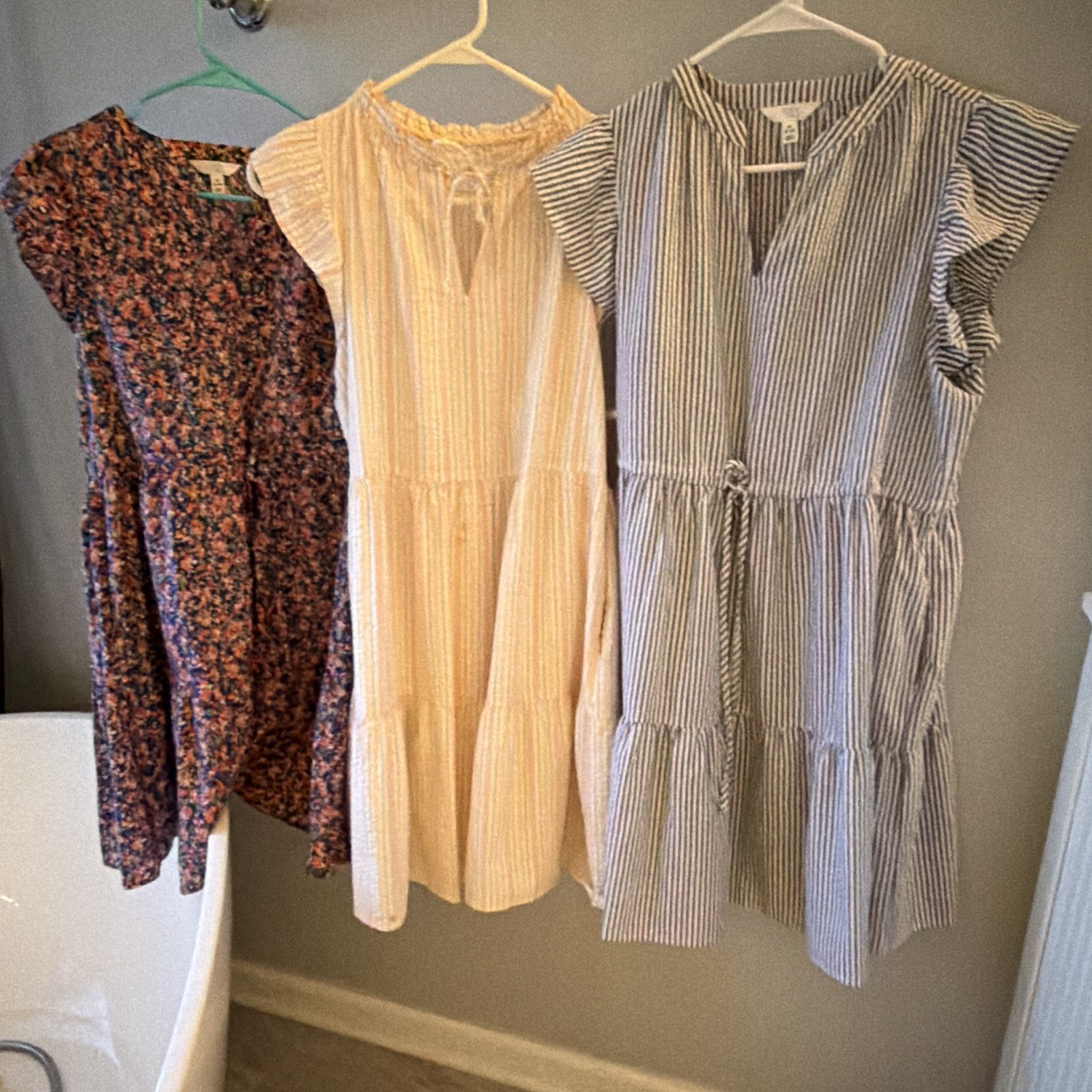 Time And Tru Lot of 3 Women’s Mini Dresses V-Neck Ruffle Sleeve M