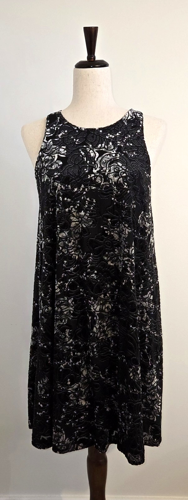 Adrienne Vittadini Burnout Velvet Trapeze Dress M Sleeveless Black Floral Party